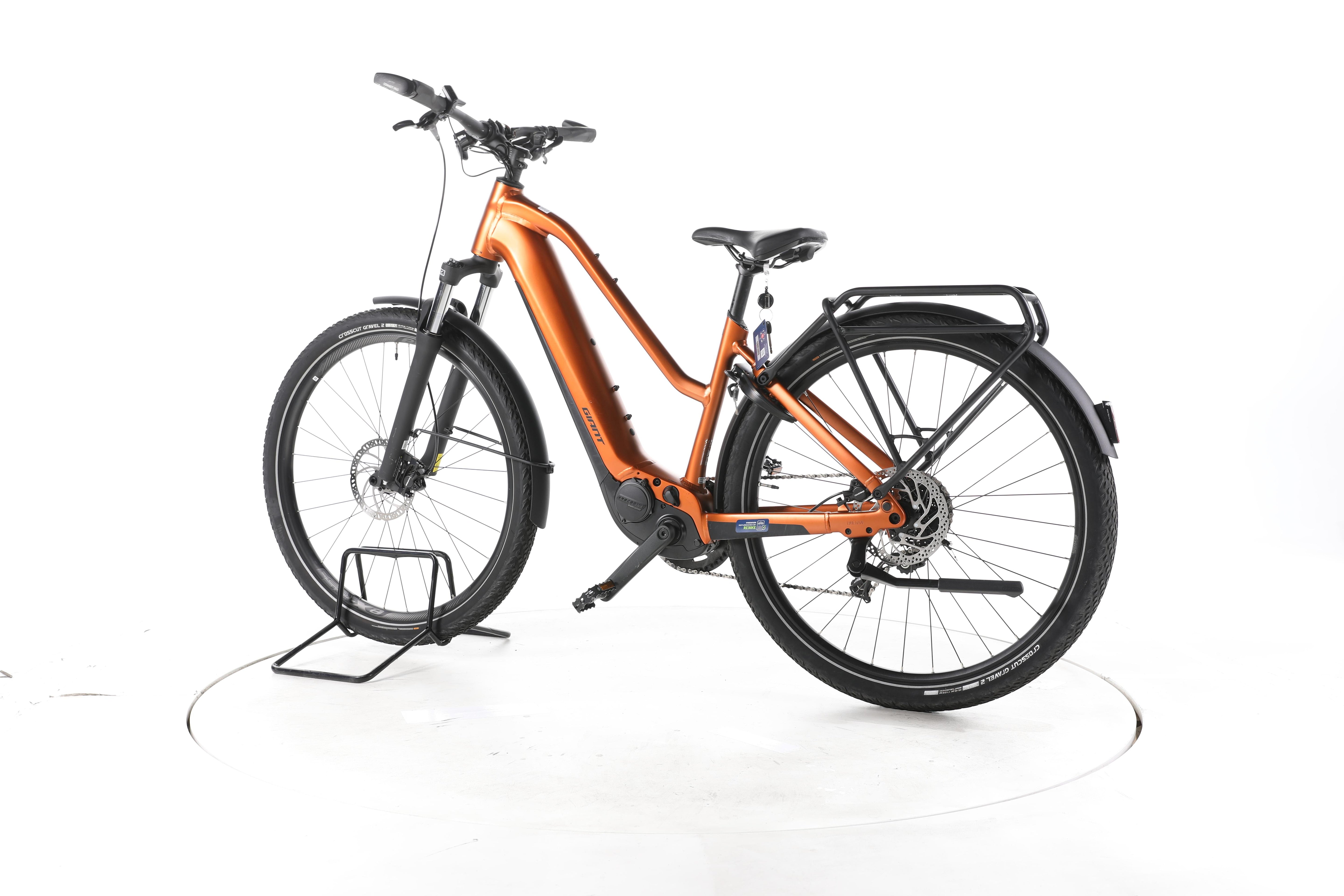 Giant Explore E+ 2 Trekking E-Bike - Image 8