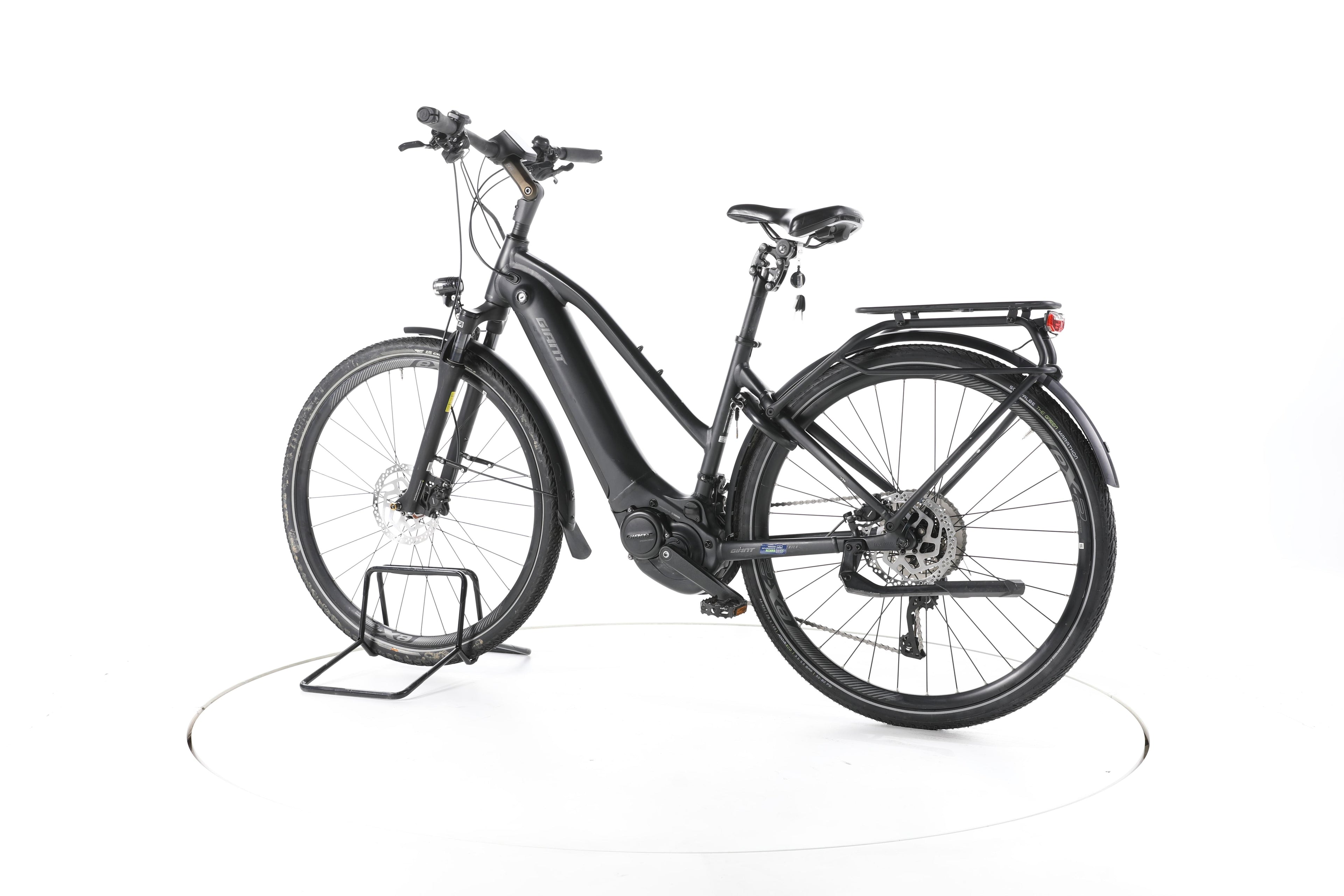 Giant Explore E+ 1 Trekking E-Bike - Image 8