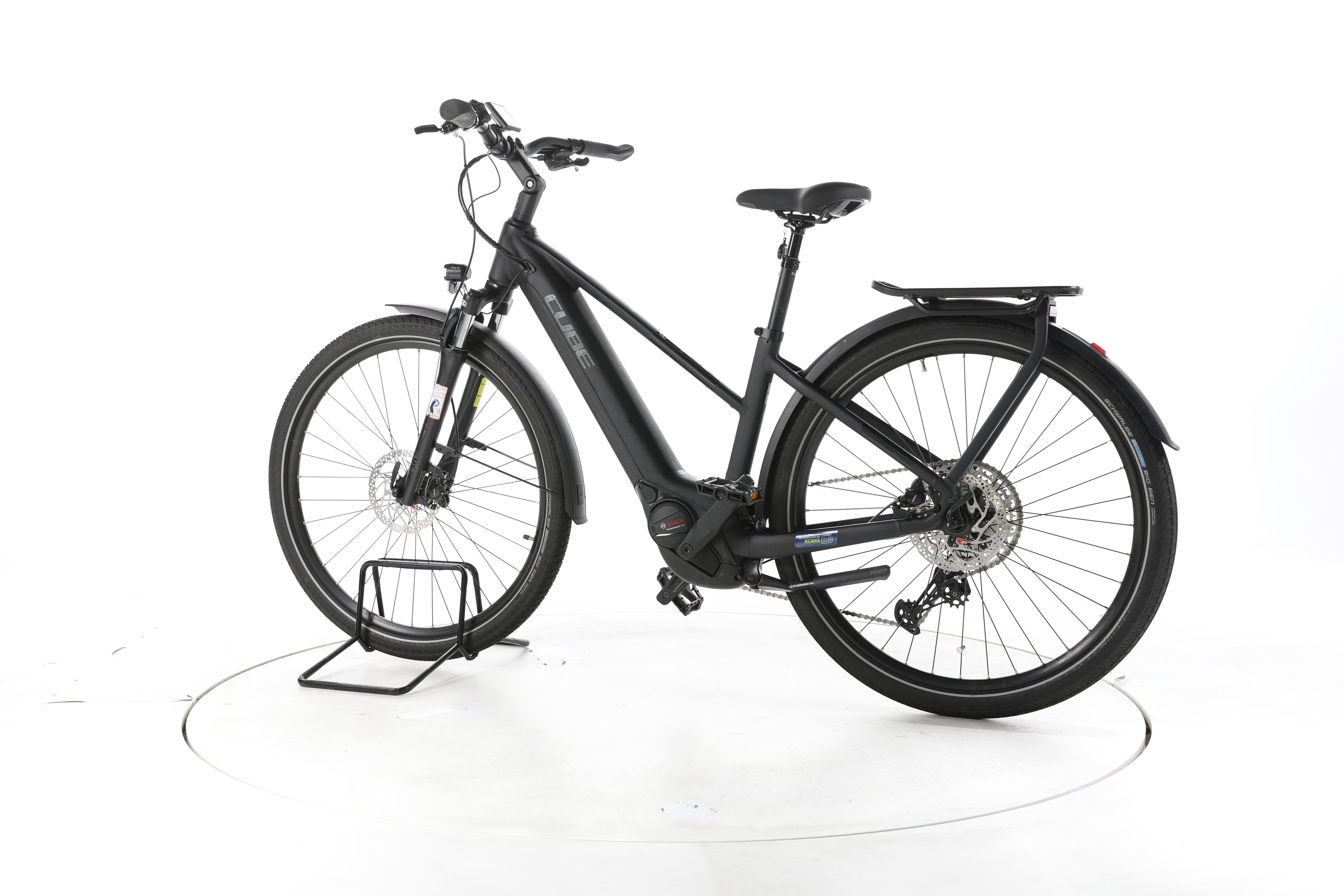 Cube Touring Hybrid Pro Trekking E-Bike - Image 8