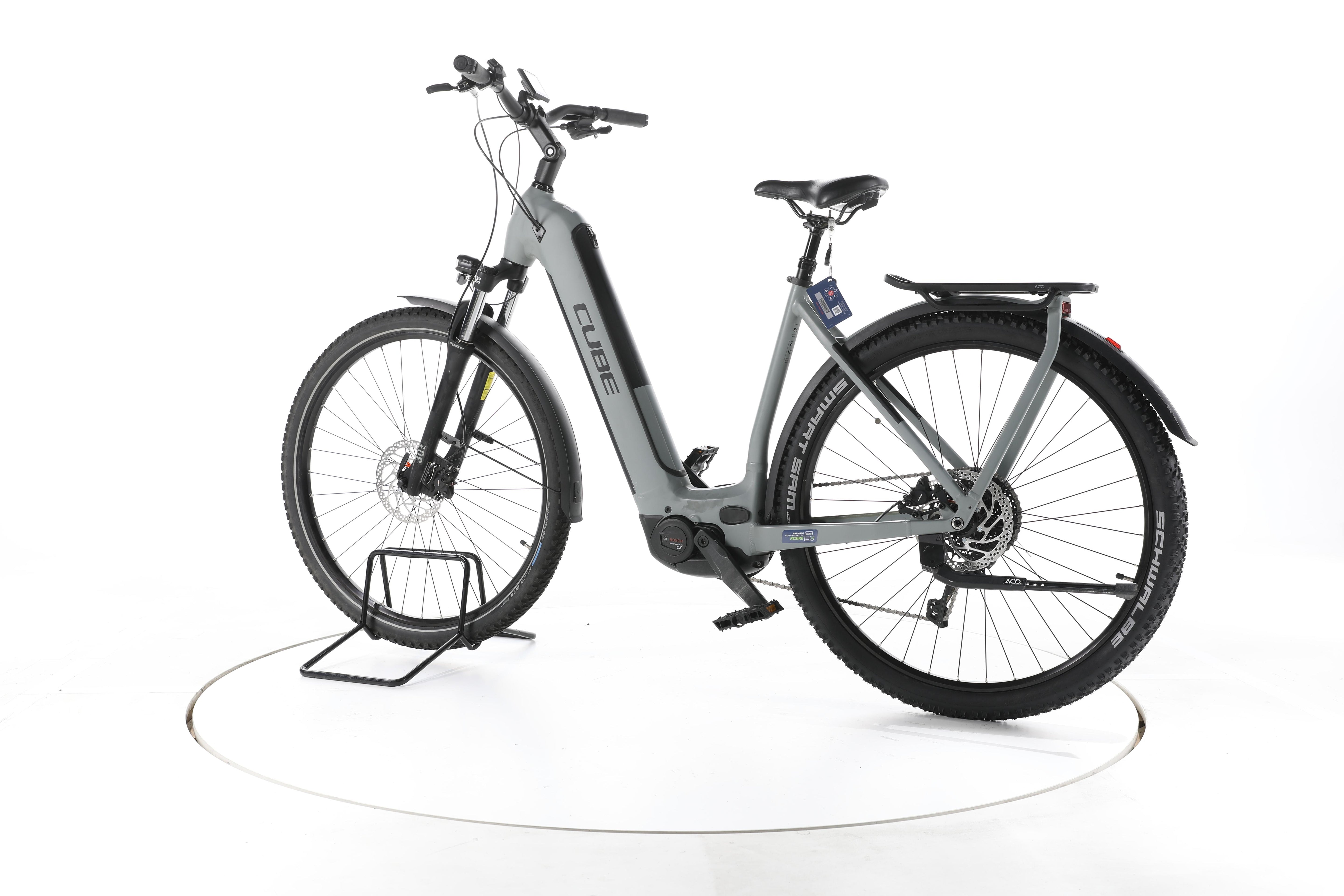 Cube Kathmandu Hybrid ONE Trekking E-Bike Tiefeinsteiger - Image 8