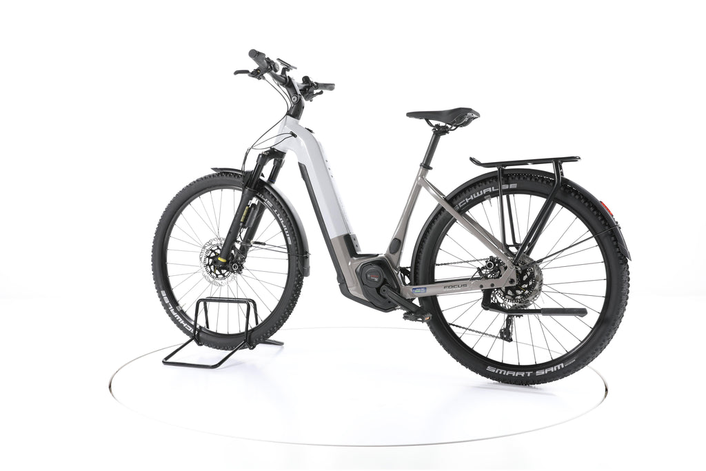 Focus Planet² 6.8 Trekking E-Bike Tiefeinsteiger 2023 - Image 8