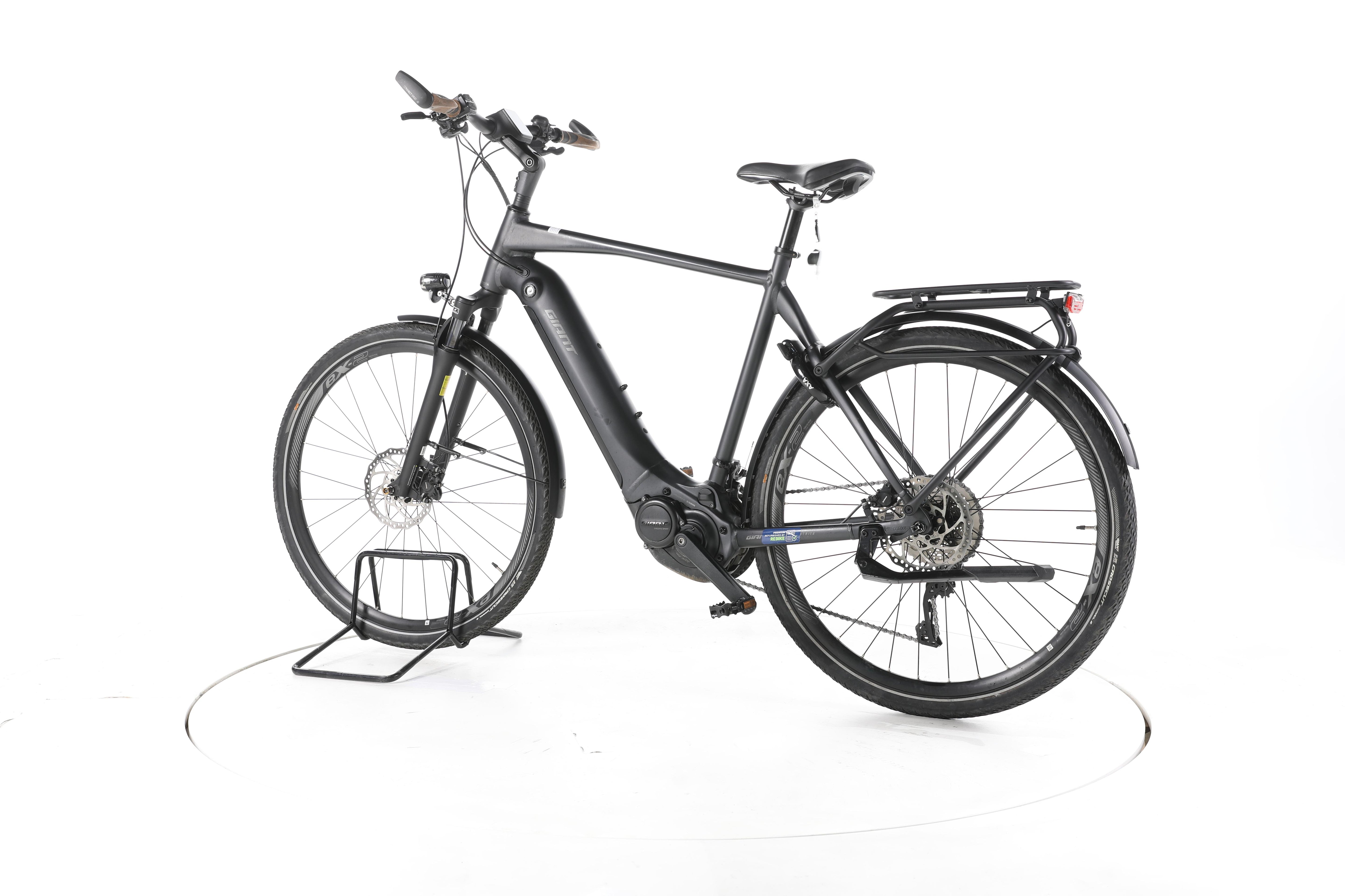 Giant Explore E+ 1 Trekking E-Bike - Image 8
