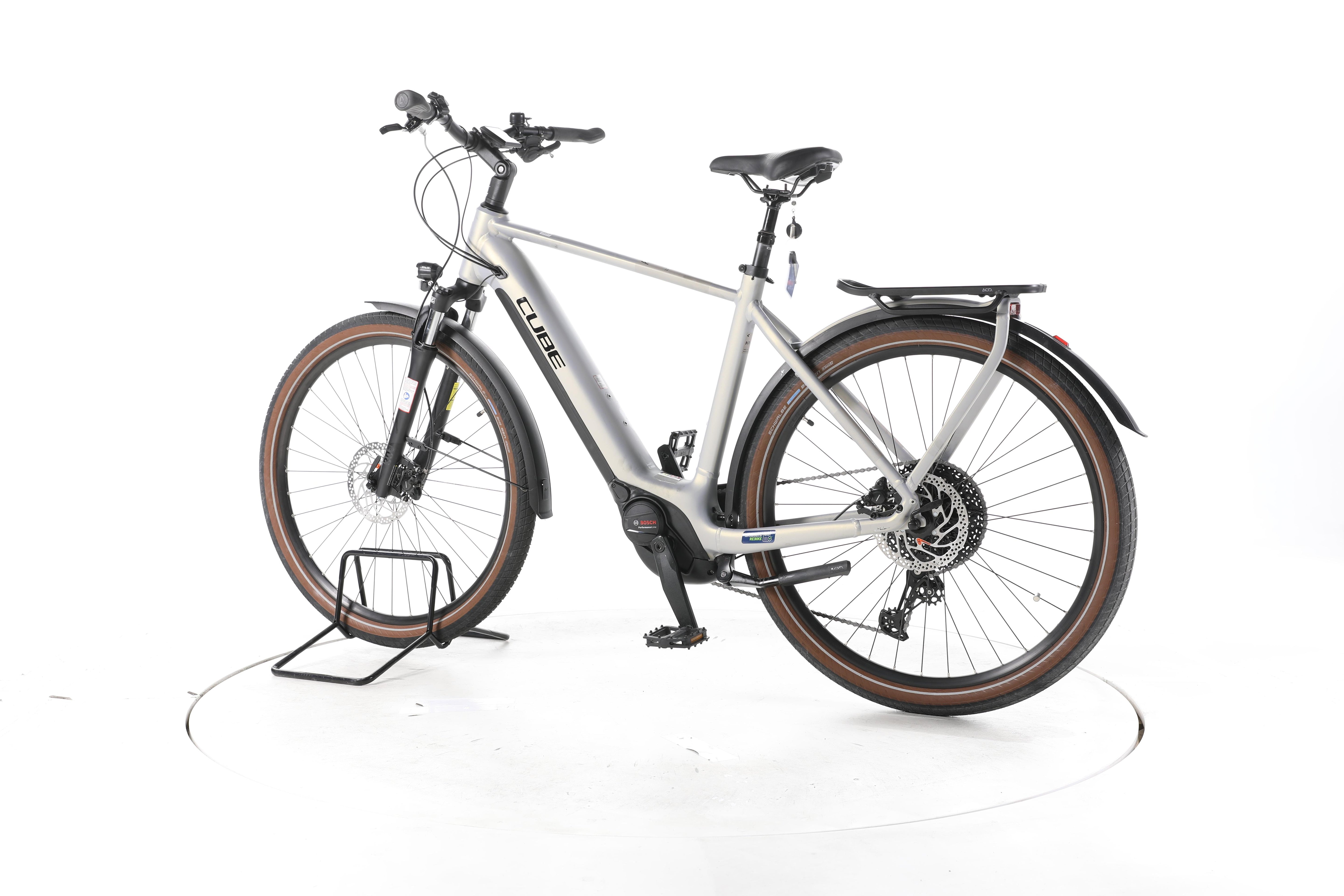 Cube Touring Hybrid Pro Trekking E-Bike - Image 8
