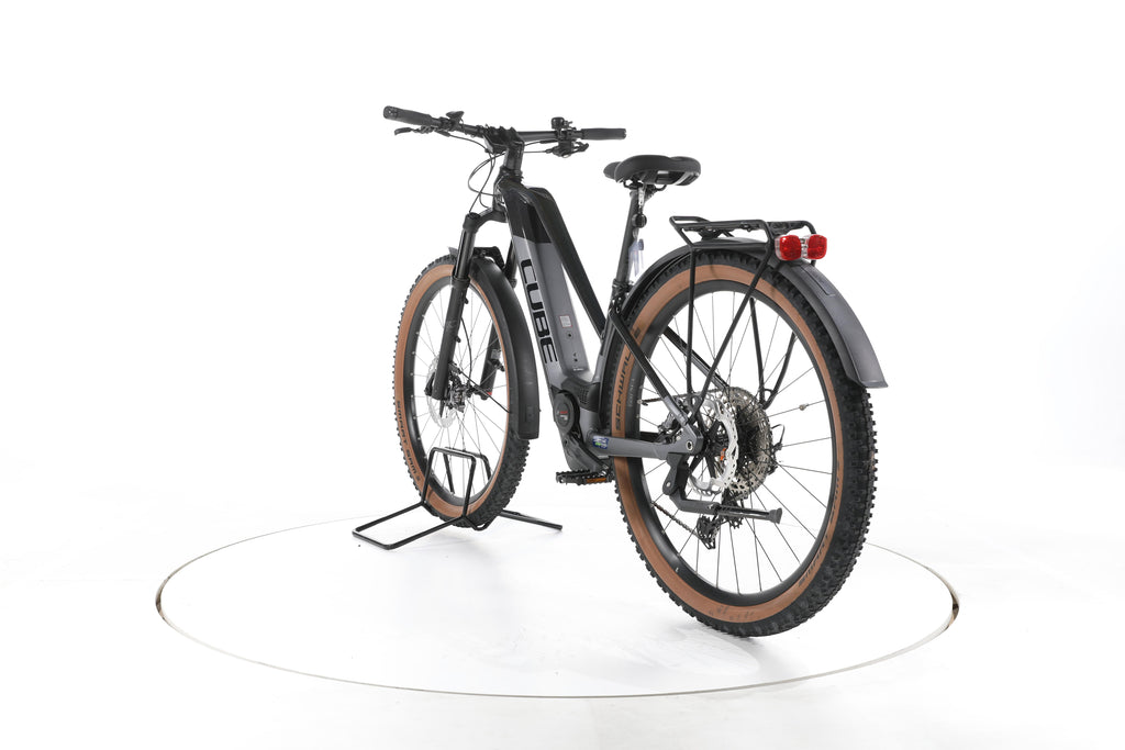Cube Reaction Hybrid SLT Trekking E-Bike - Image 9