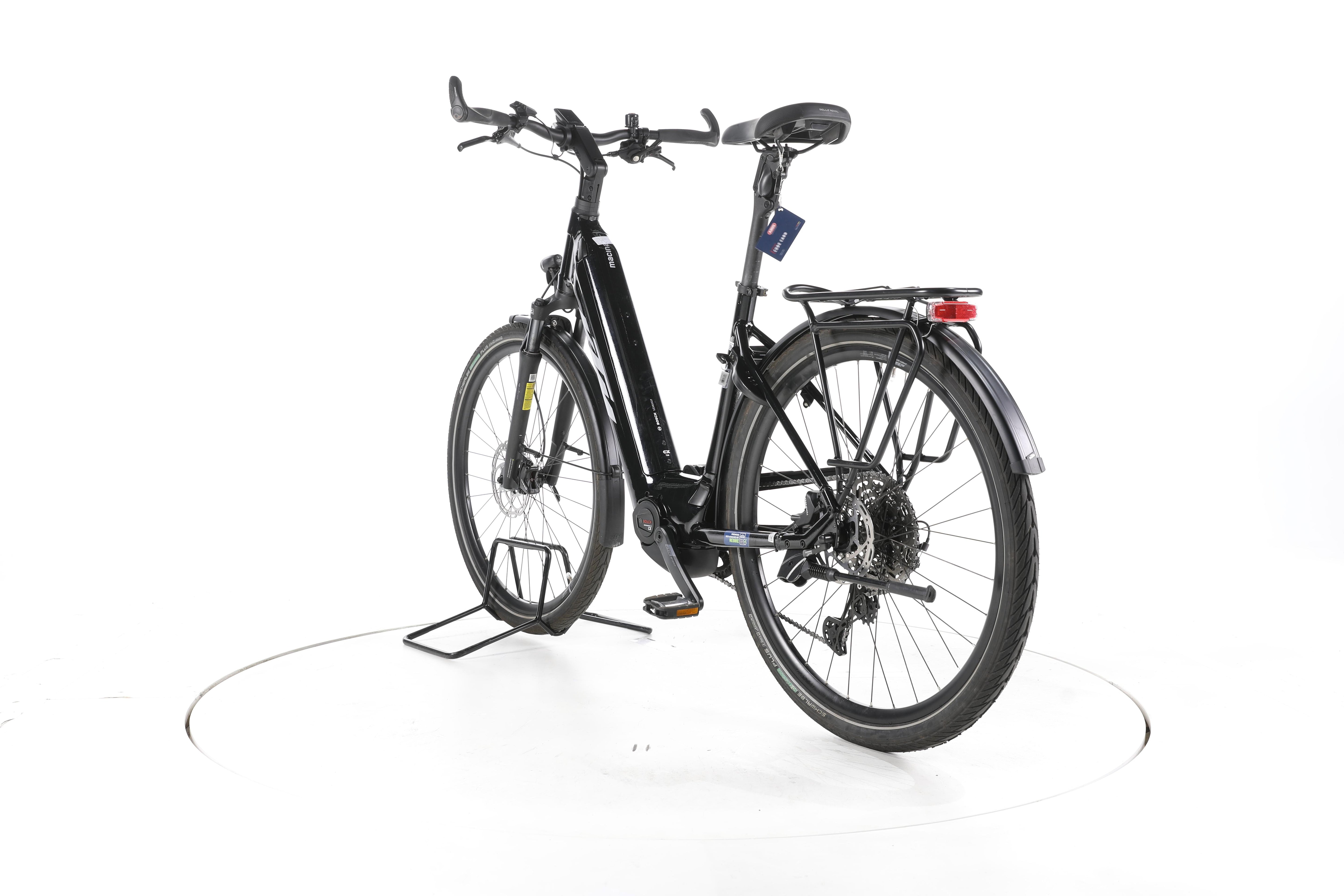 KTM MACINA Premium Trekking E-Bike Tiefeinsteiger - Image 9