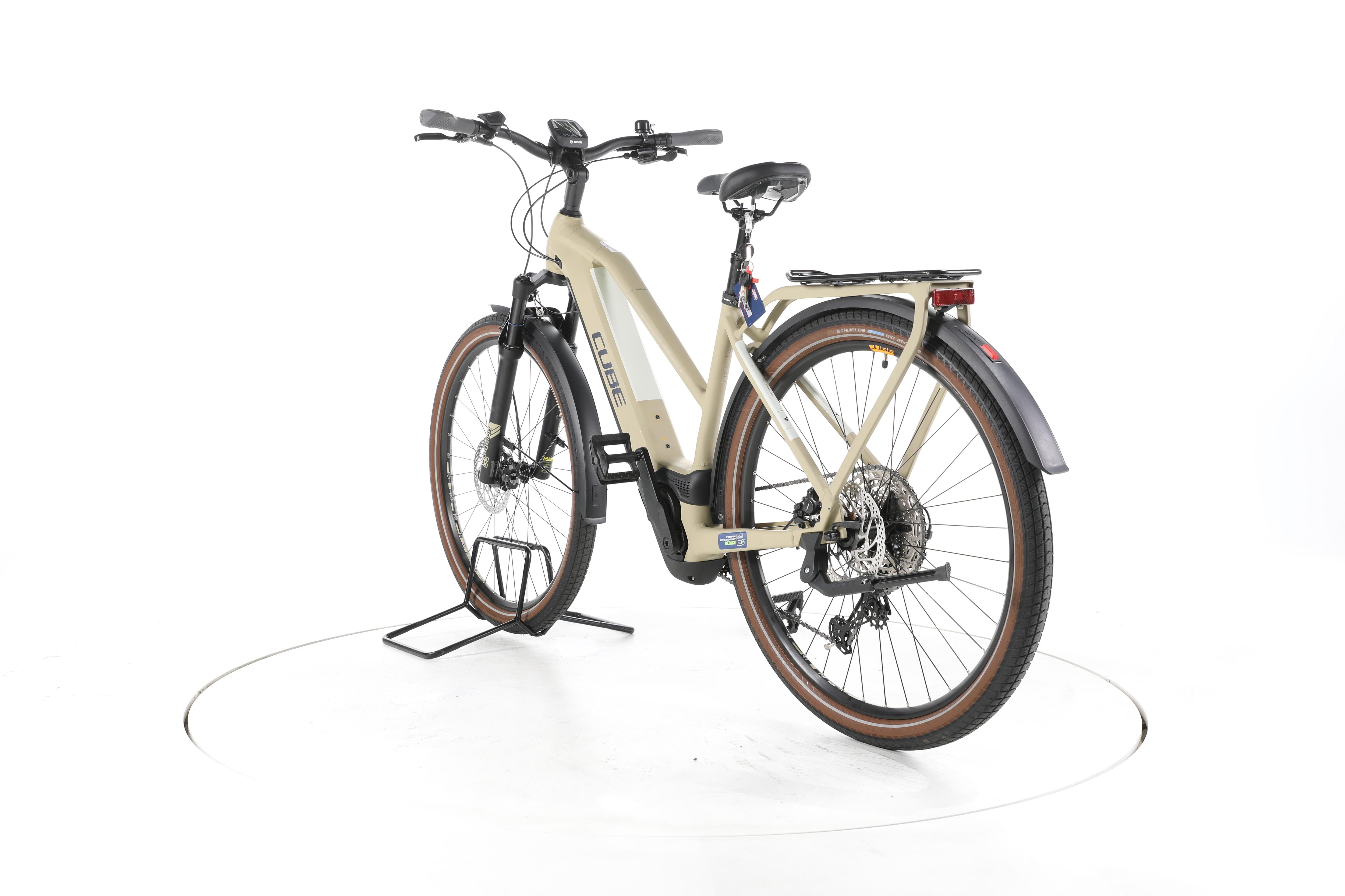 Cube Kathmandu Hybrid Pro Trekking E-Bike - Image 9