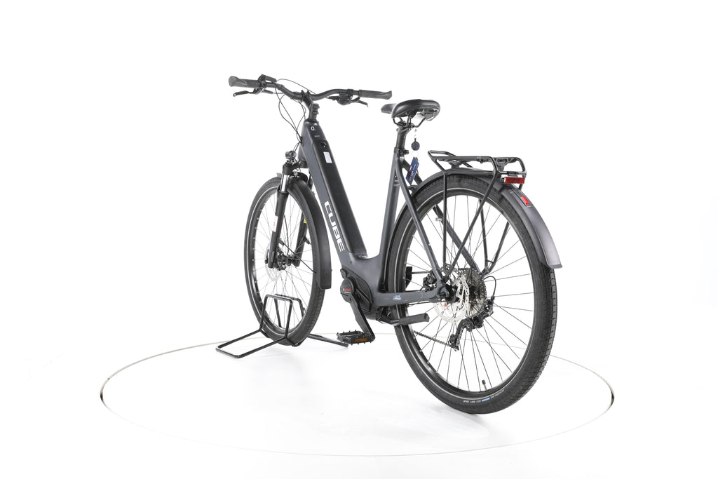 Cube Touring Hybrid ONE Trekking E-Bike Tiefeinsteiger 2023 - Image 9