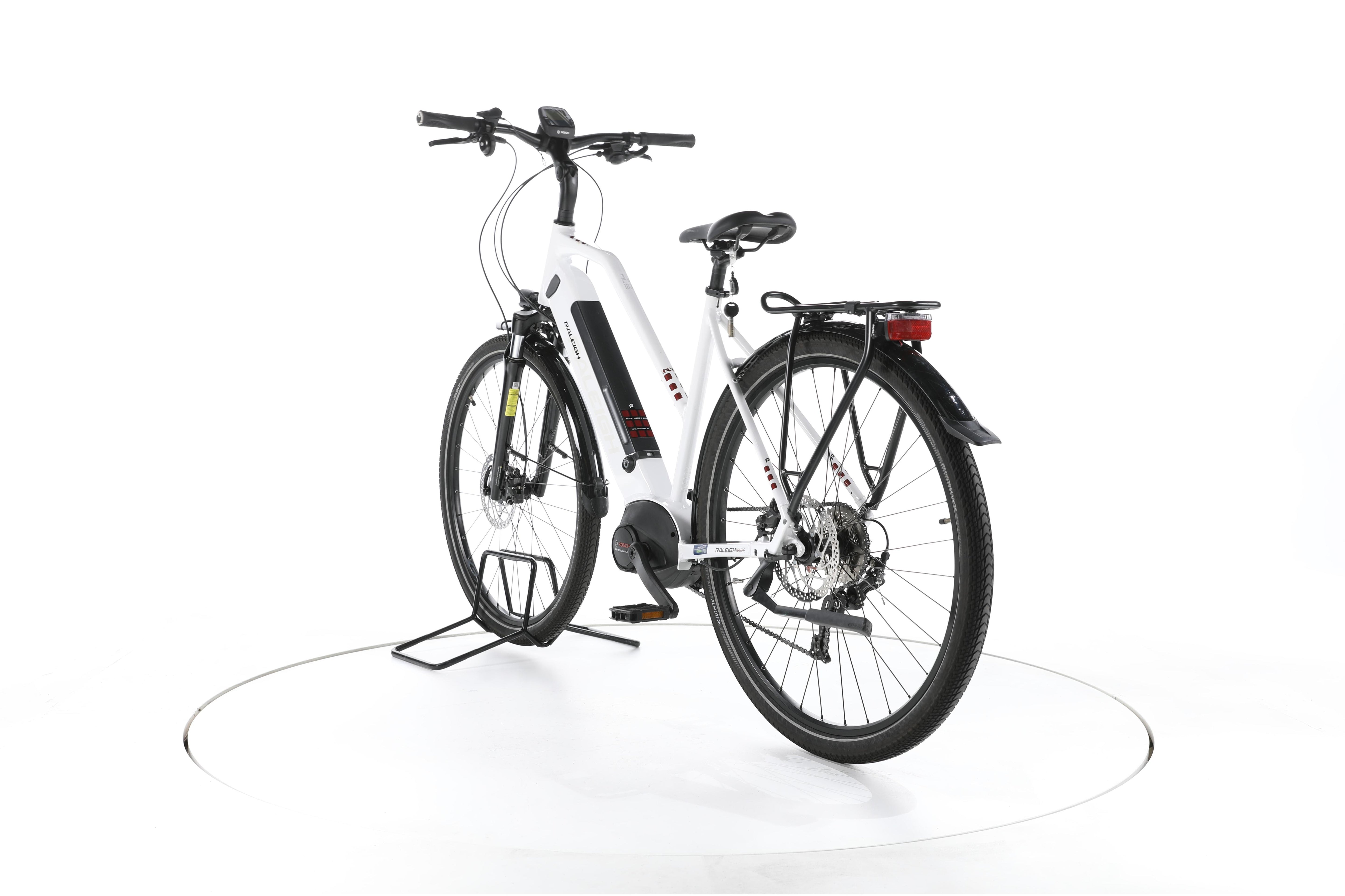 Raleigh Kent 9 Trekking E-Bike - Image 9