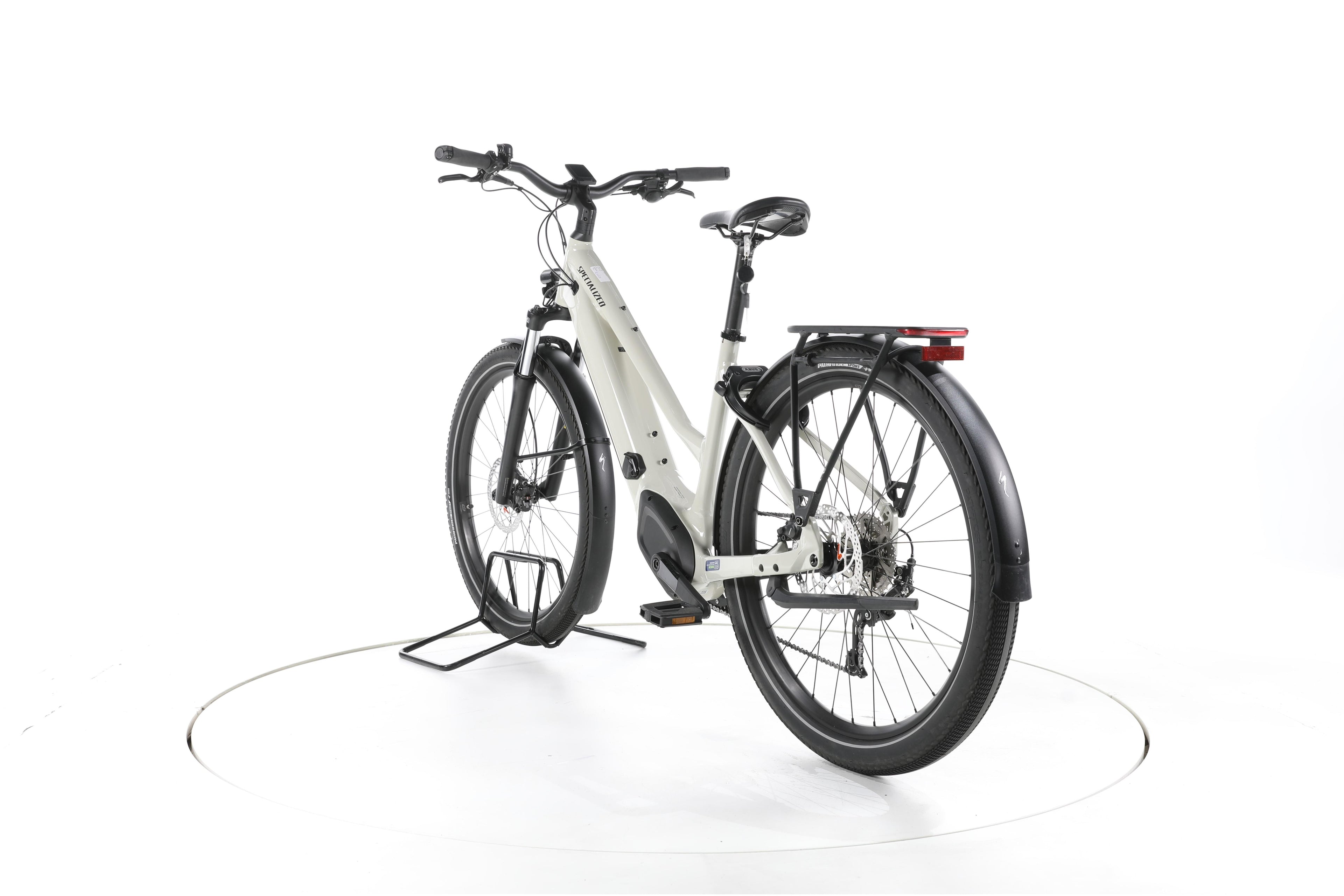 Specialized Turbo Vado 3.0 Trekking E-Bike - Image 9