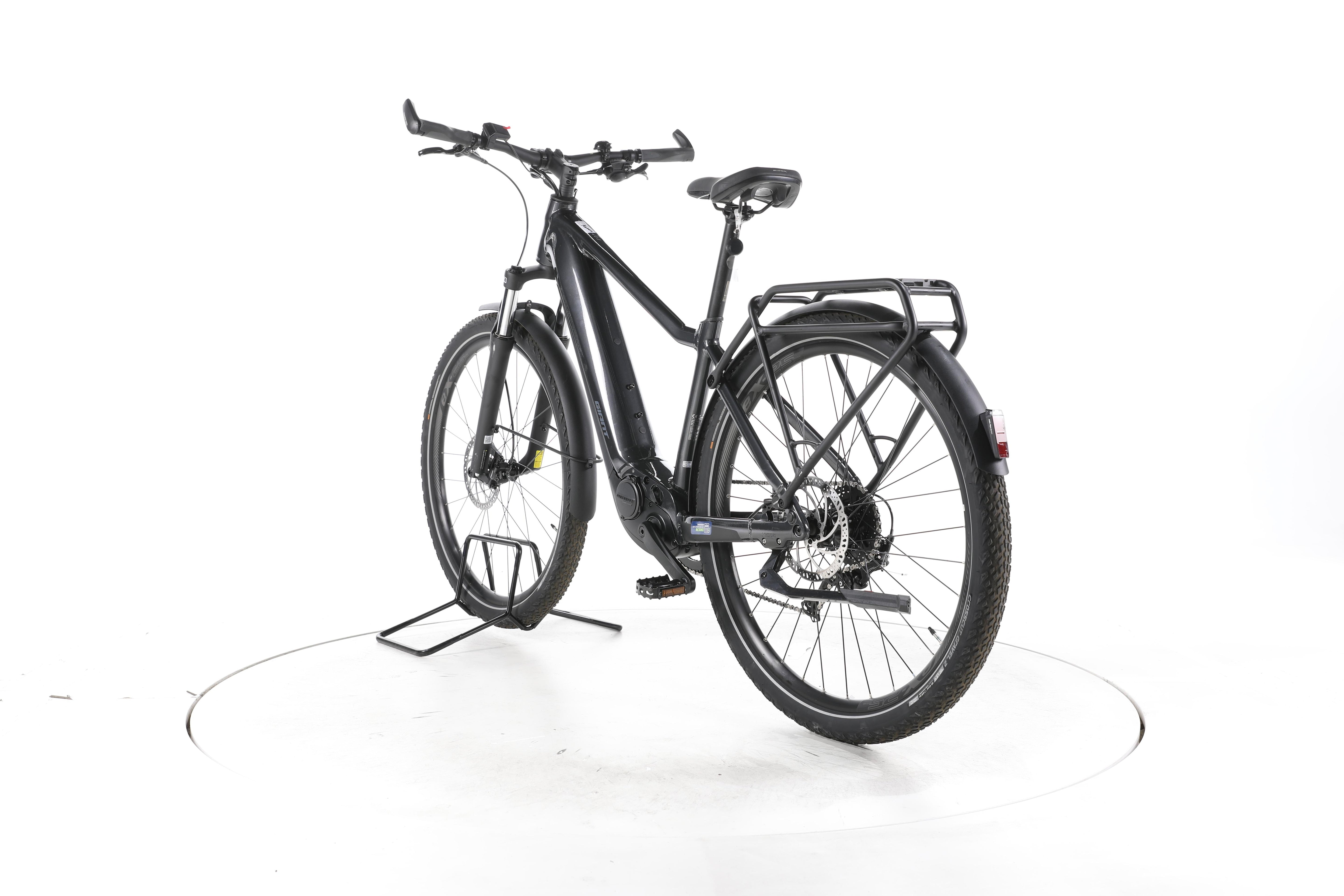 Giant Explore E+ 2 Trekking E-Bike - Image 9