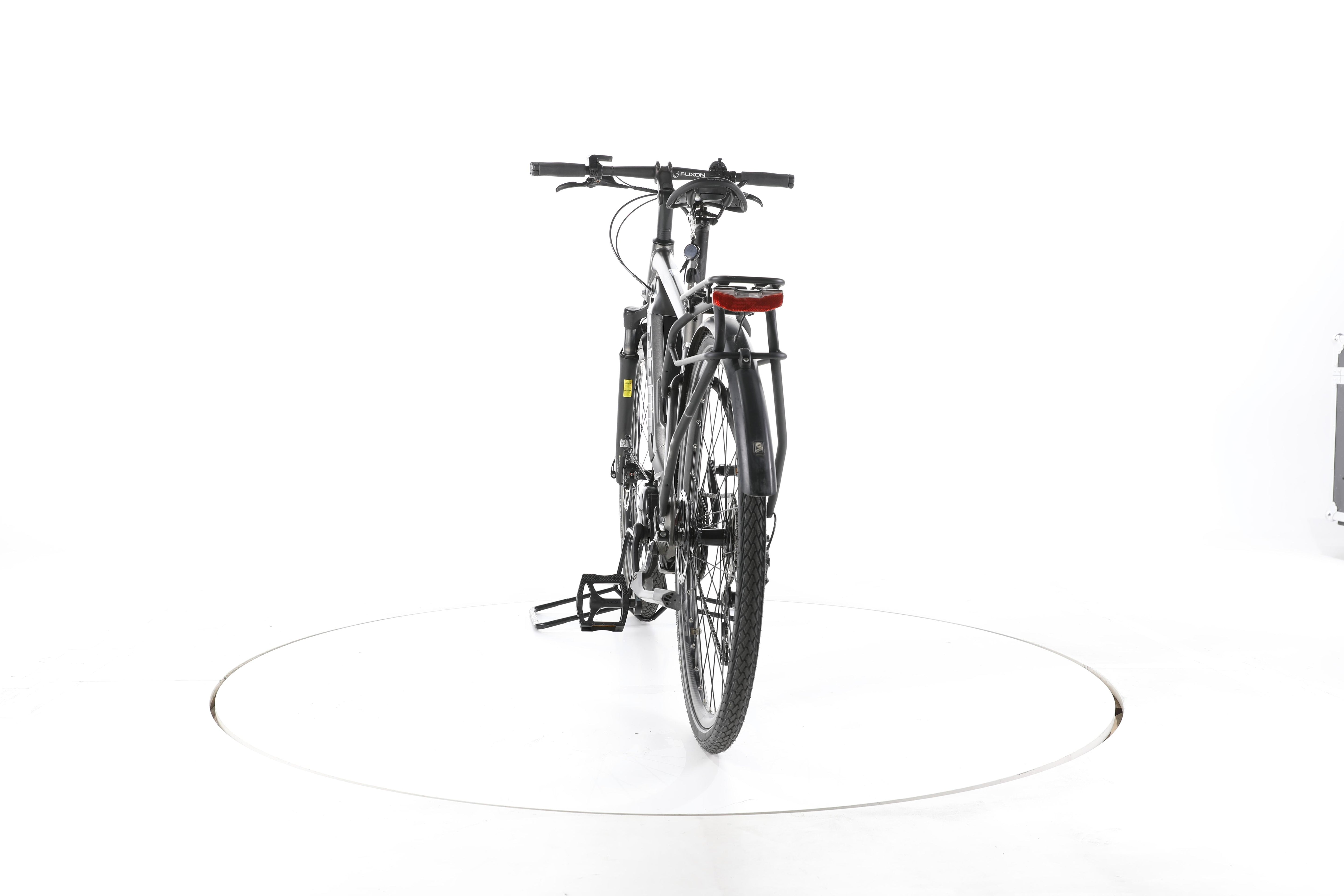 Giant Explore E+ 3 Trekking E-Bike - Image 10