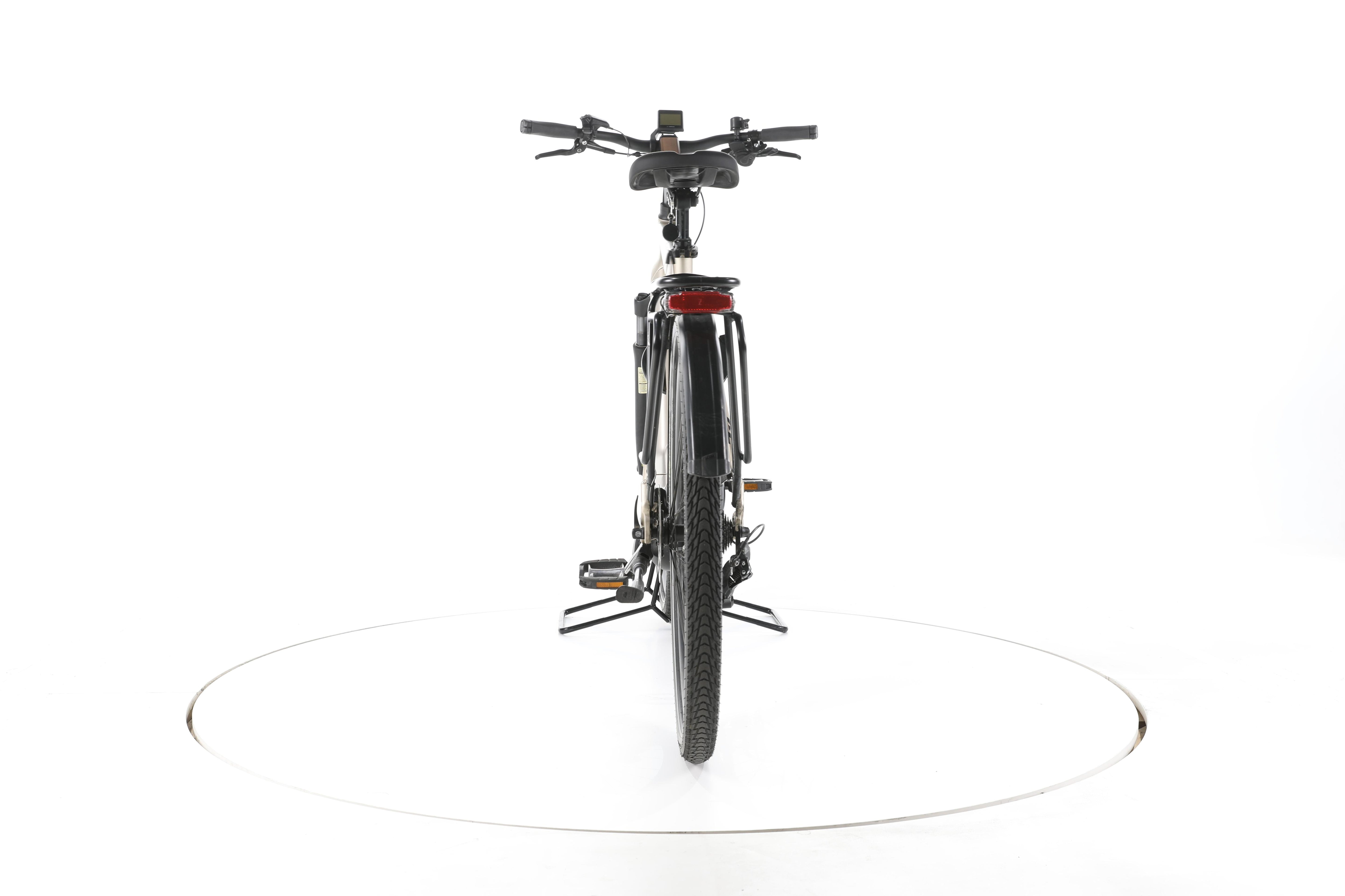 KTM Macina Style 740 Trekking E-Bike - Image 10