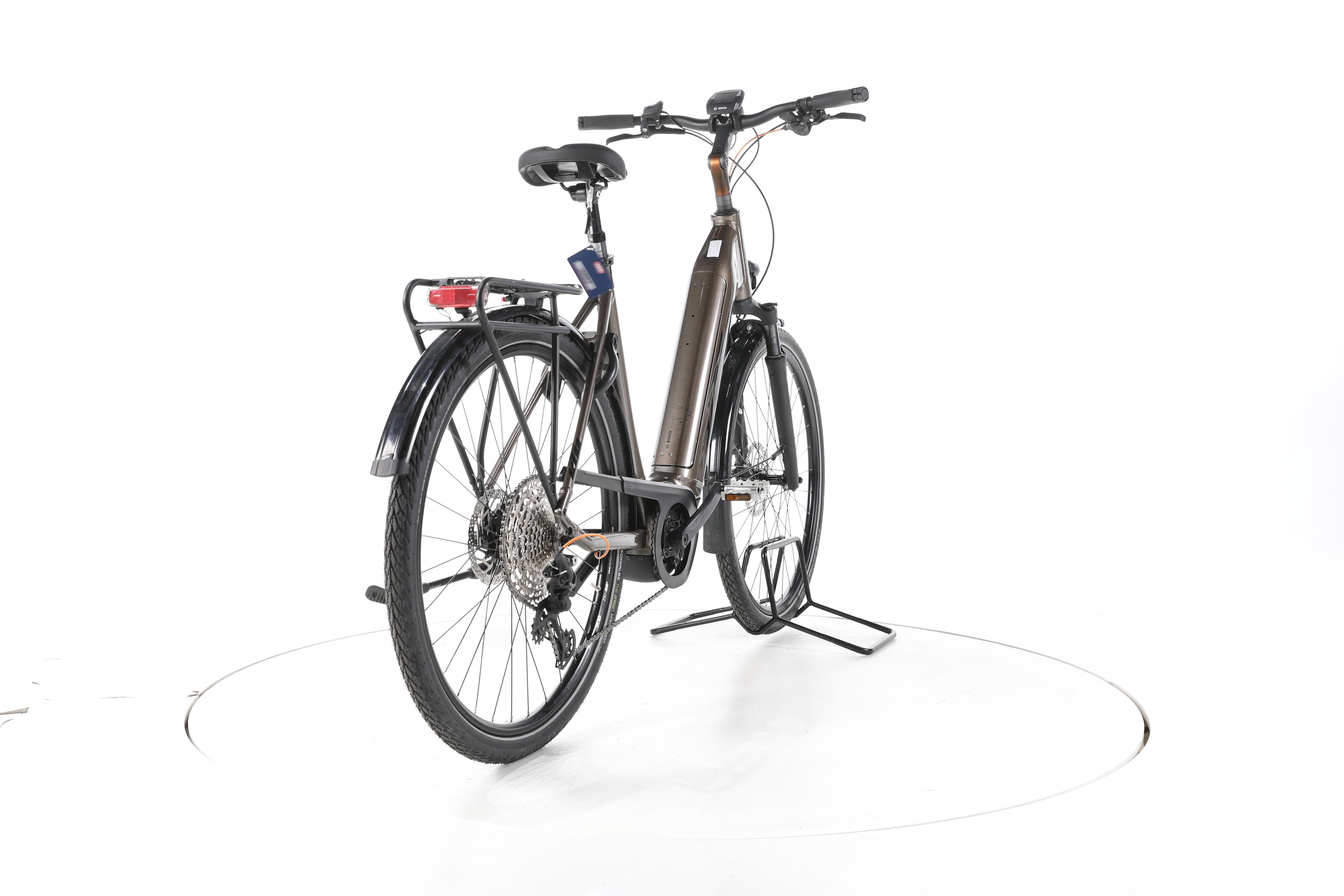 KTM Macina Ultimate Pro Trekking E-Bike Tiefeinsteiger - Image 11
