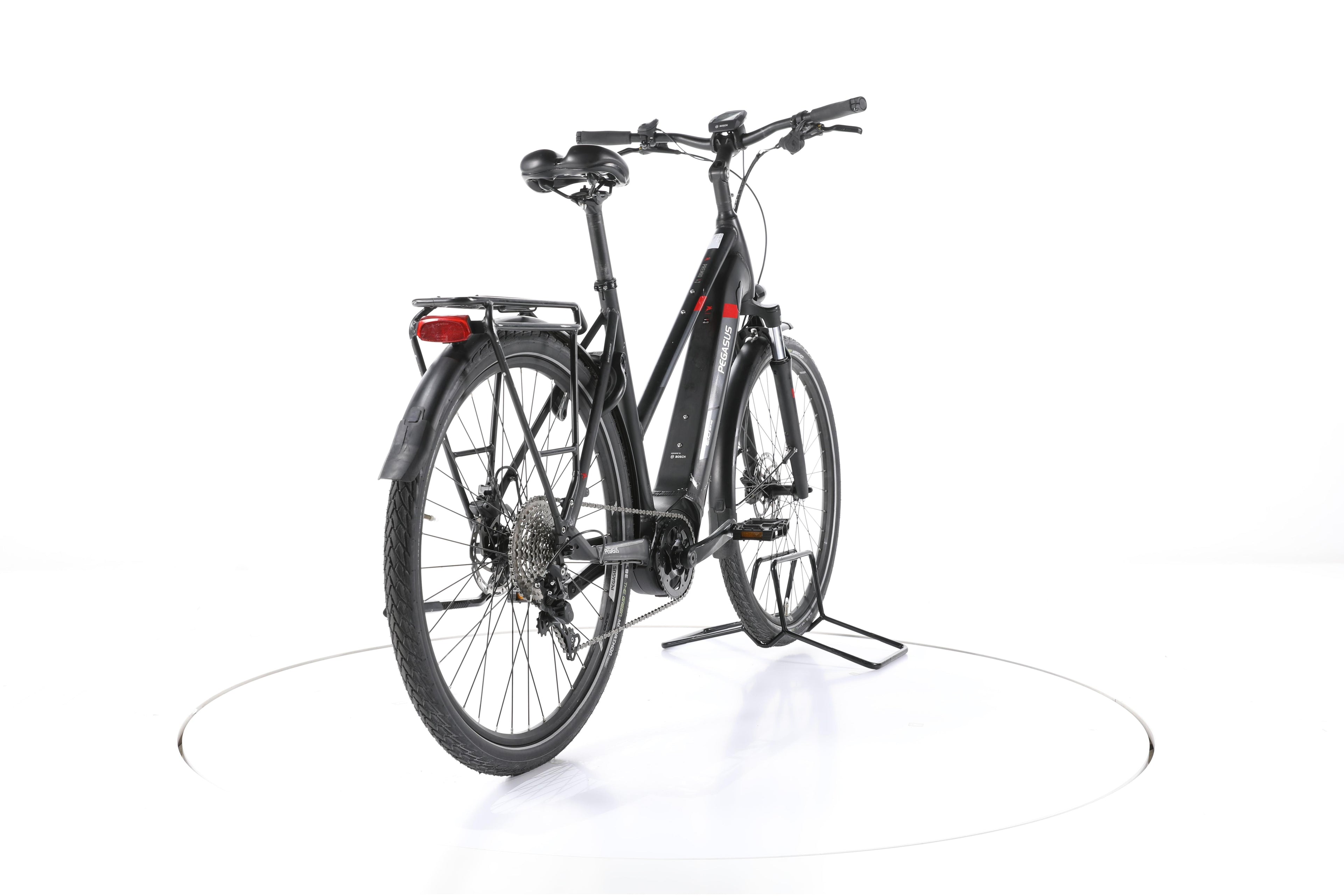 Pegasus Premio EVO 10 Trekking E-Bike - Image 11