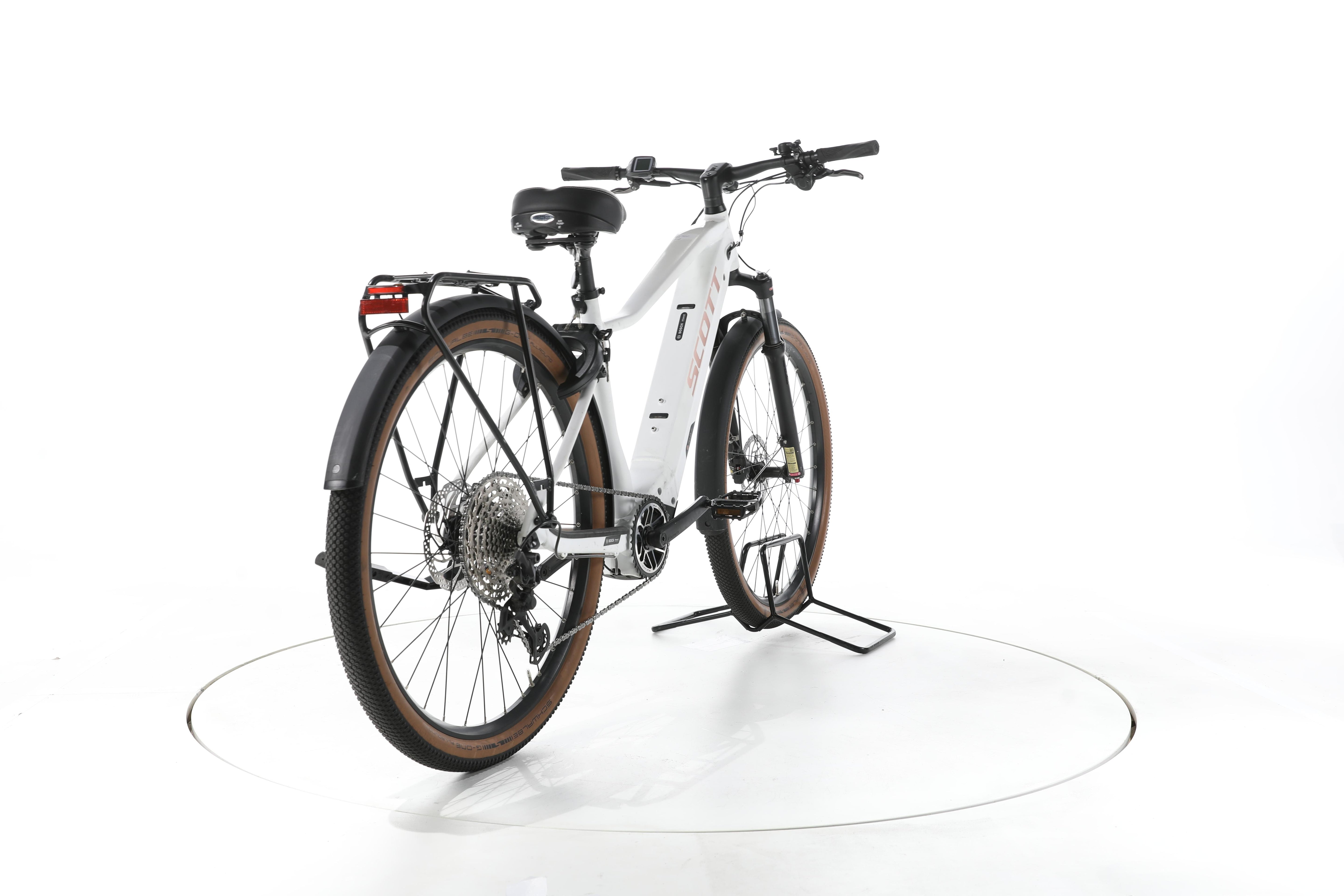 Scott Axis eRide 10 Trekking E-Bike - Image 11