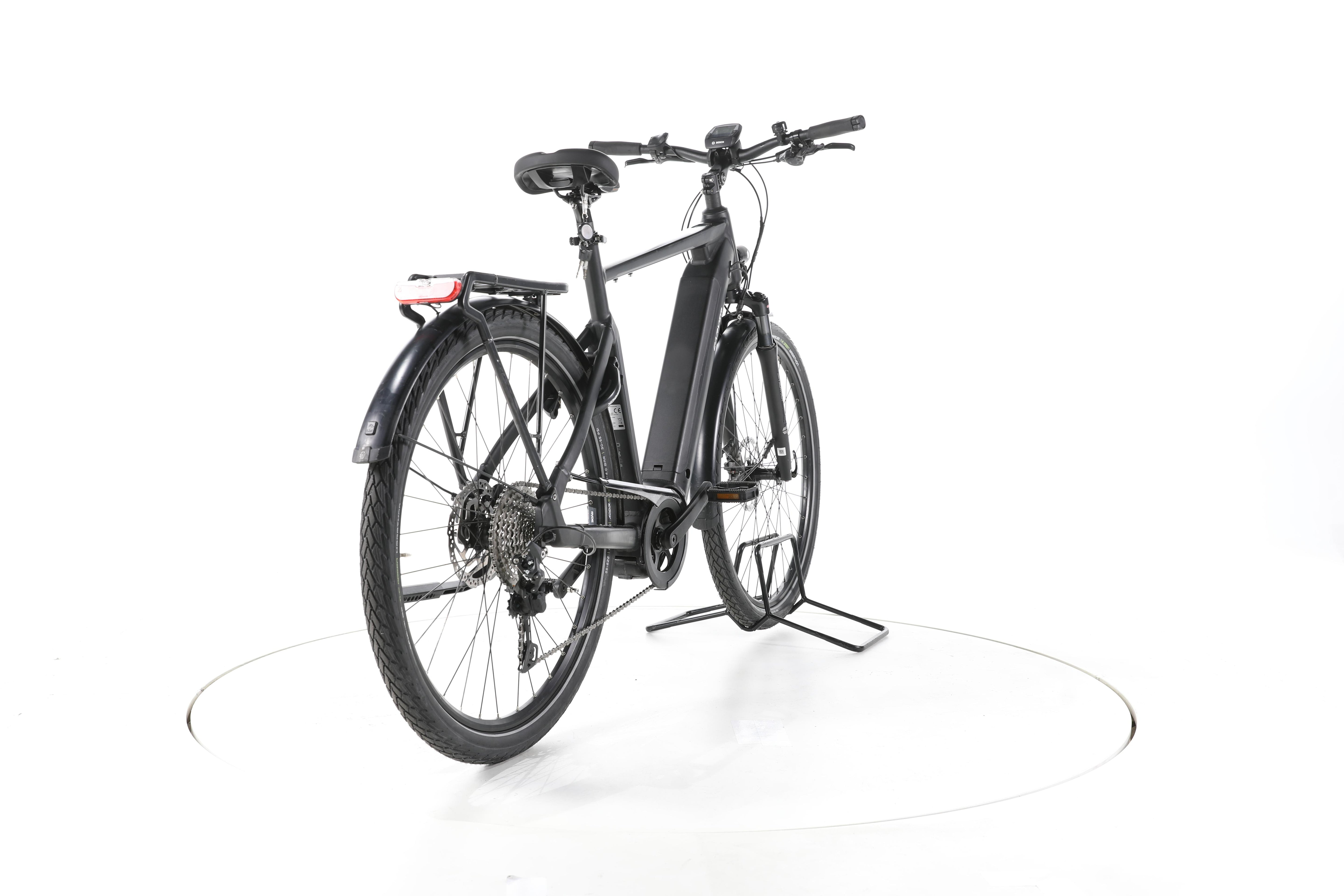 Carver Route E.510 Trekking E-Bike - Image 11
