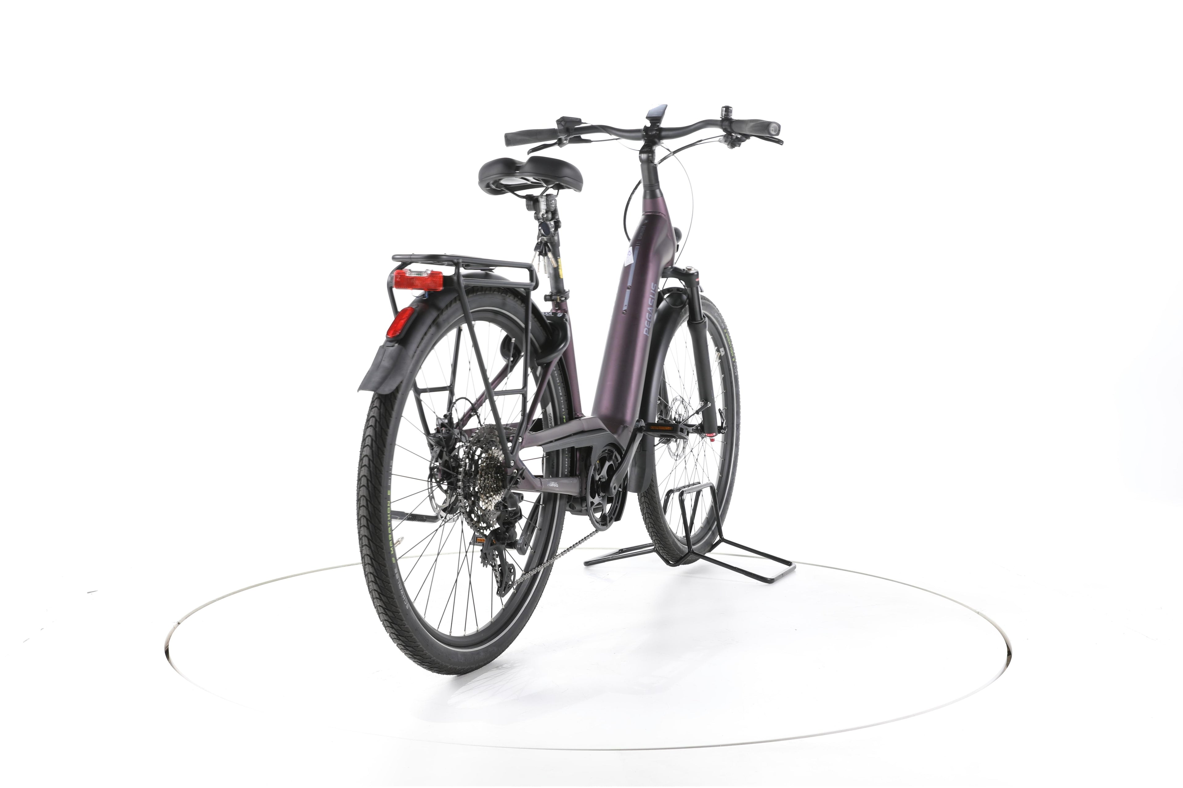 Pegasus Premio EVO 11 Trekking E-Bike Tiefeinsteiger - Image 11