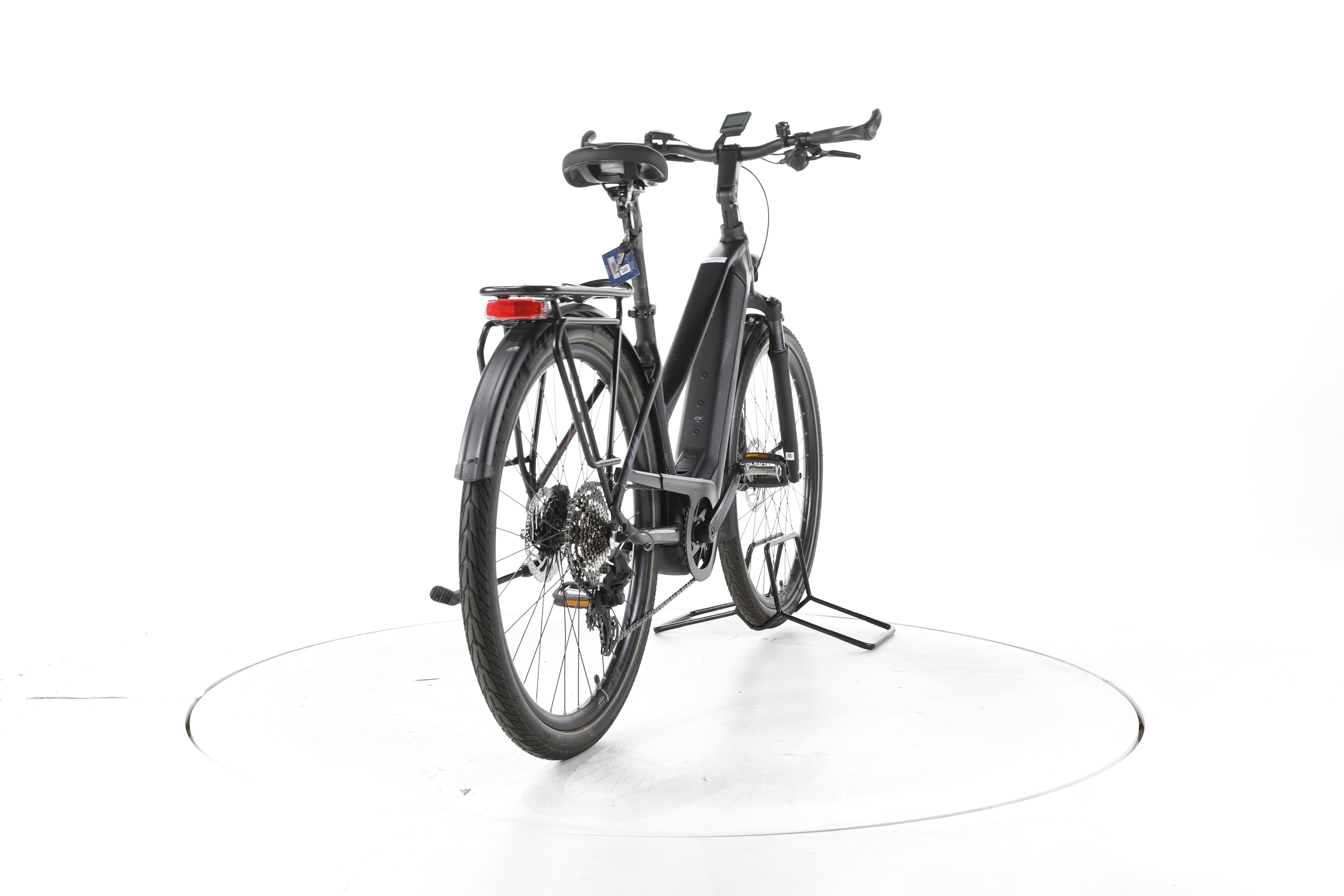 KTM Macina Style 730 Trekking E-Bike - Image 11