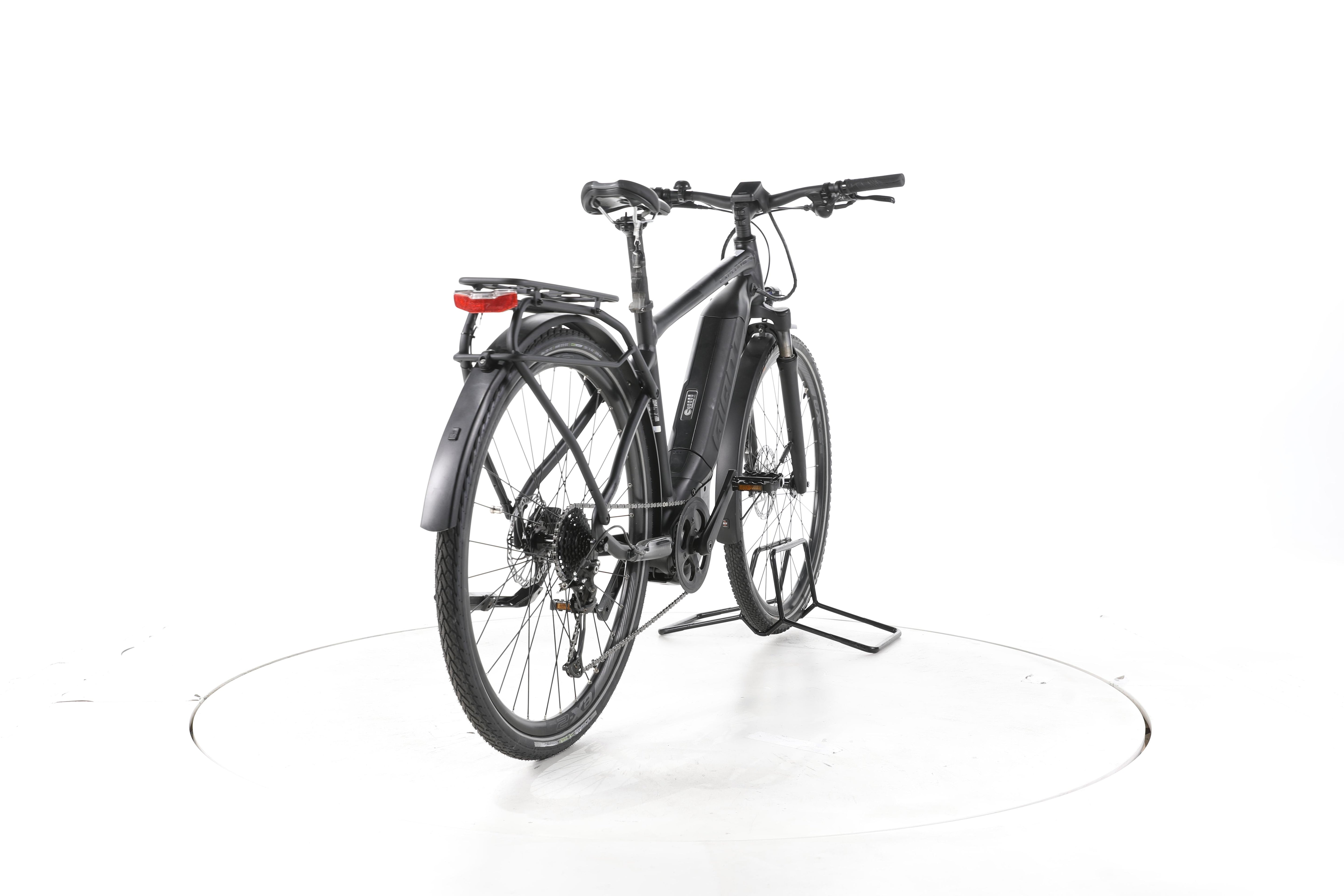 Giant Explore E+3 Trekking E-Bike - Image 11