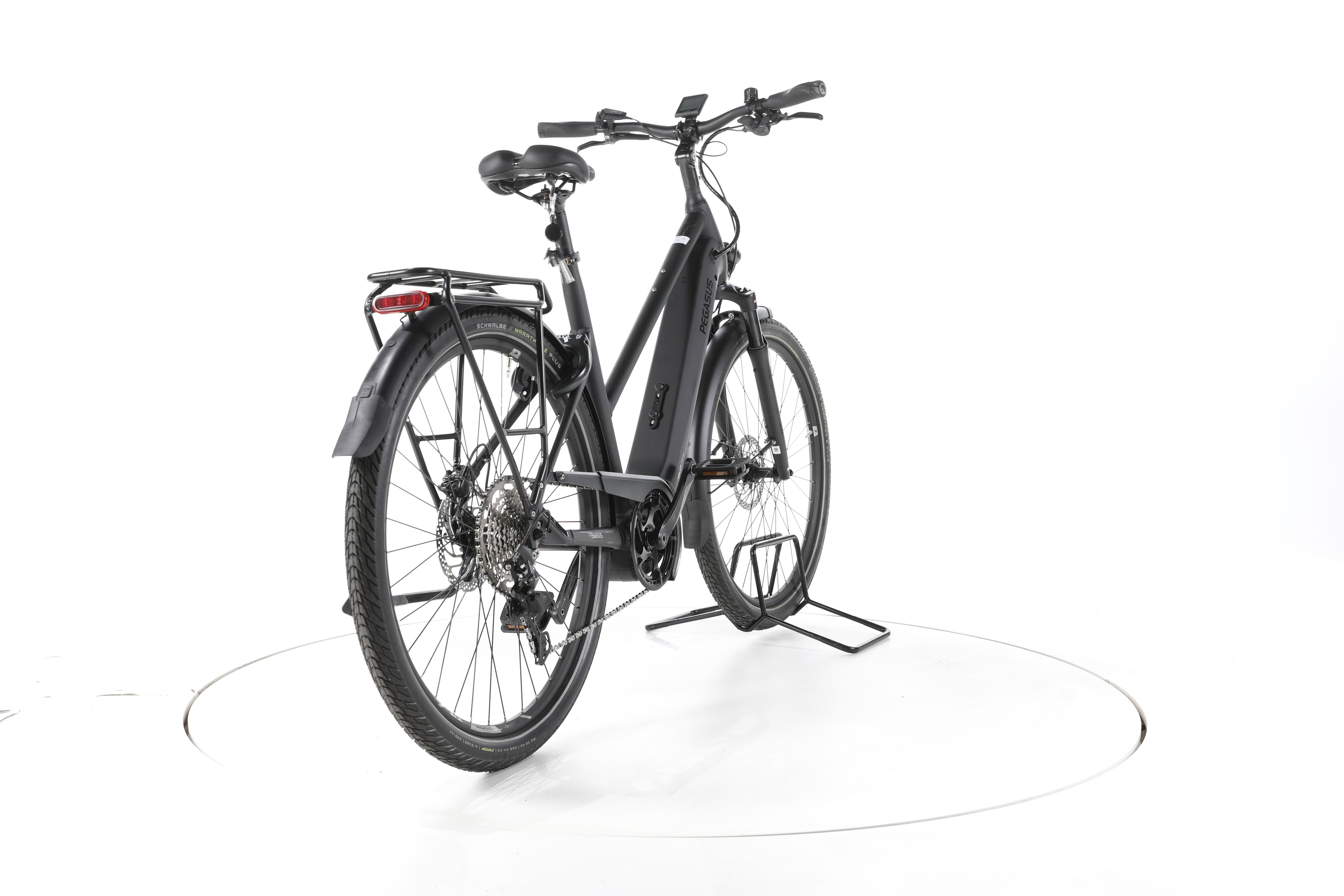 Pegasus Premio EVO 10 Lite Trekking E-Bike Tiefeinsteiger - Image 11