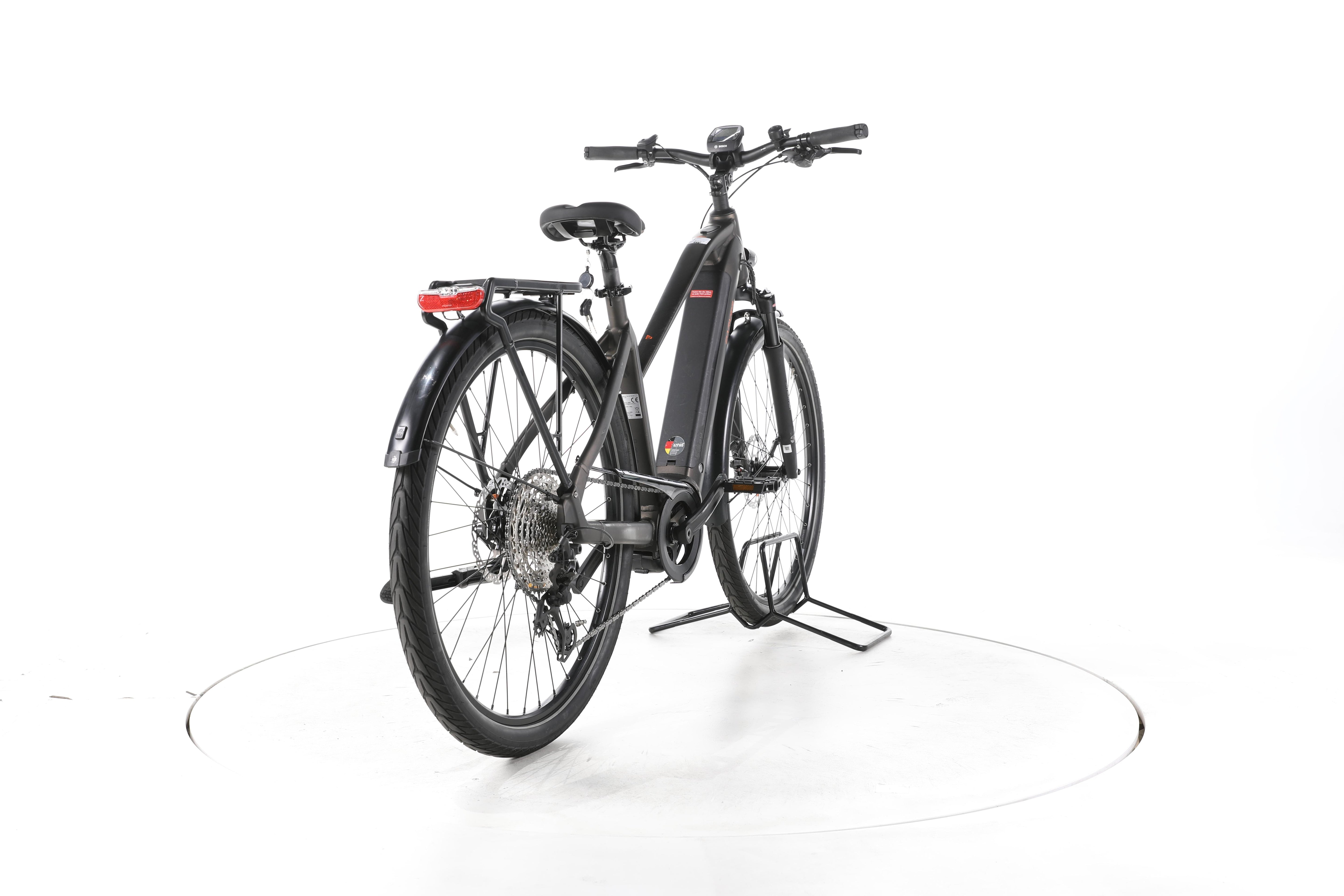 Carver Route E.530 Trekking E-Bike - Image 11