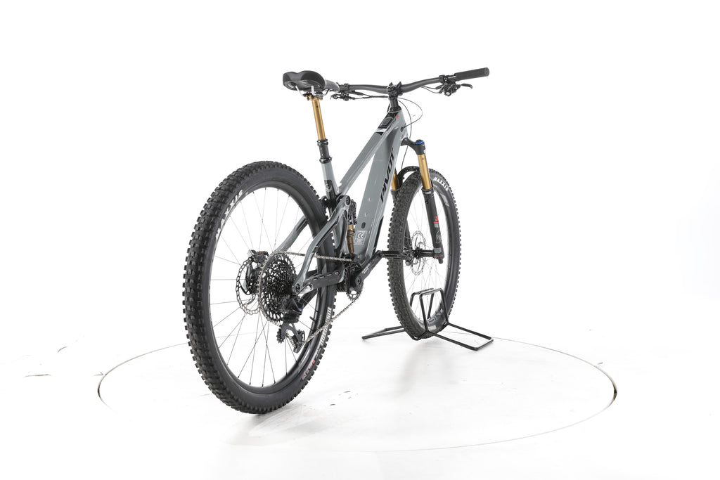 Pivot Cycles Shuttle SL E-Bike Fully Carbon - Image 11