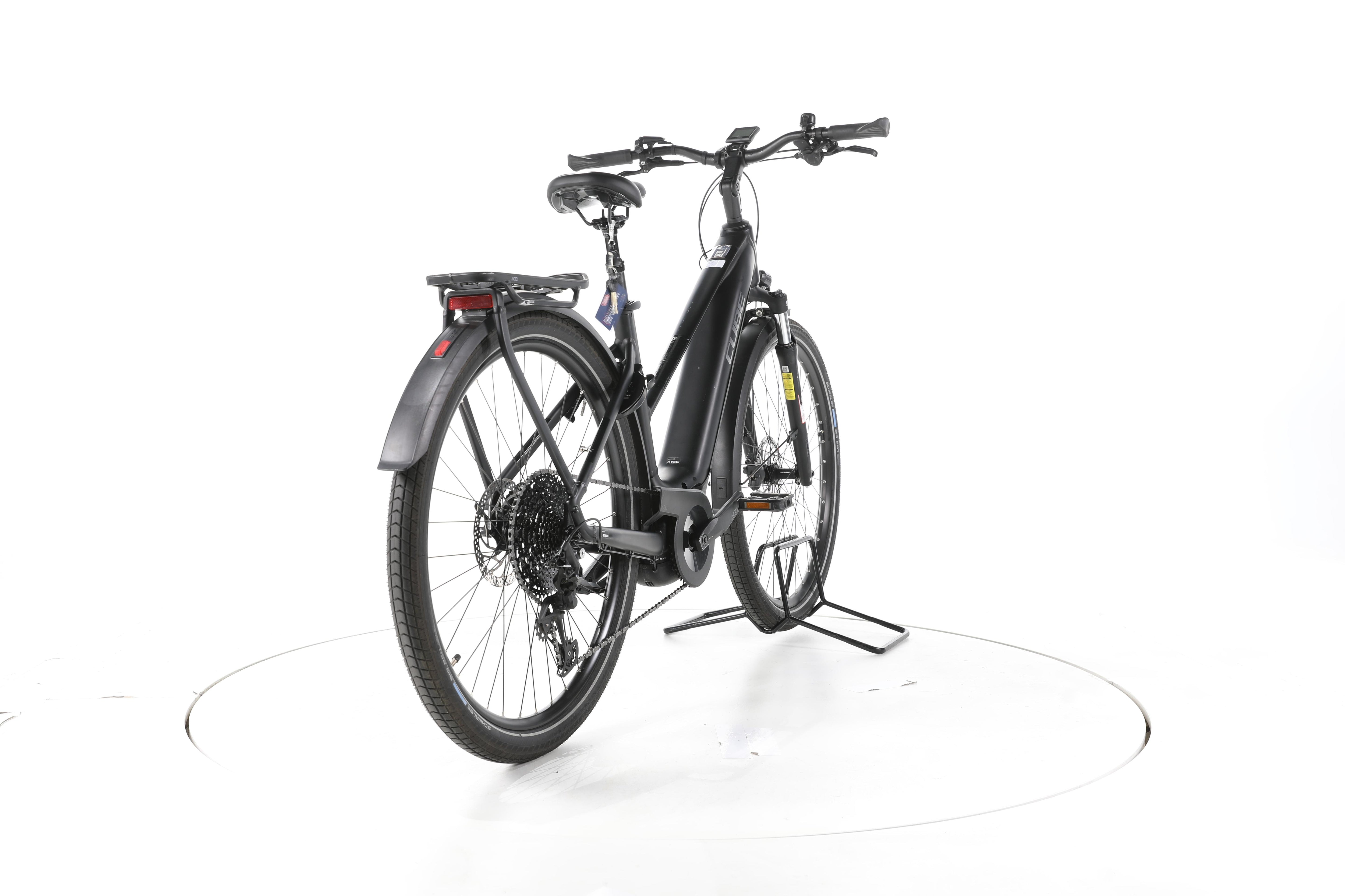 Cube Touring Hybrid Pro Trekking E-Bike - Image 11