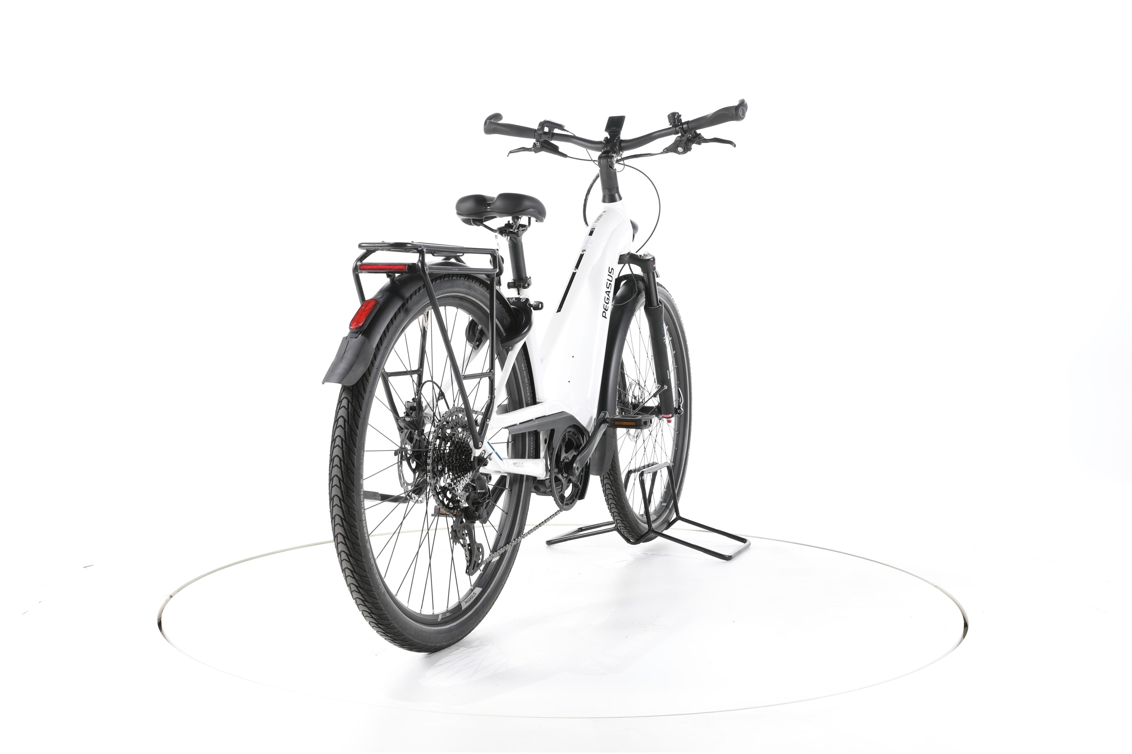 Pegasus Premio Evo 11 Trekking E-Bike - Image 11