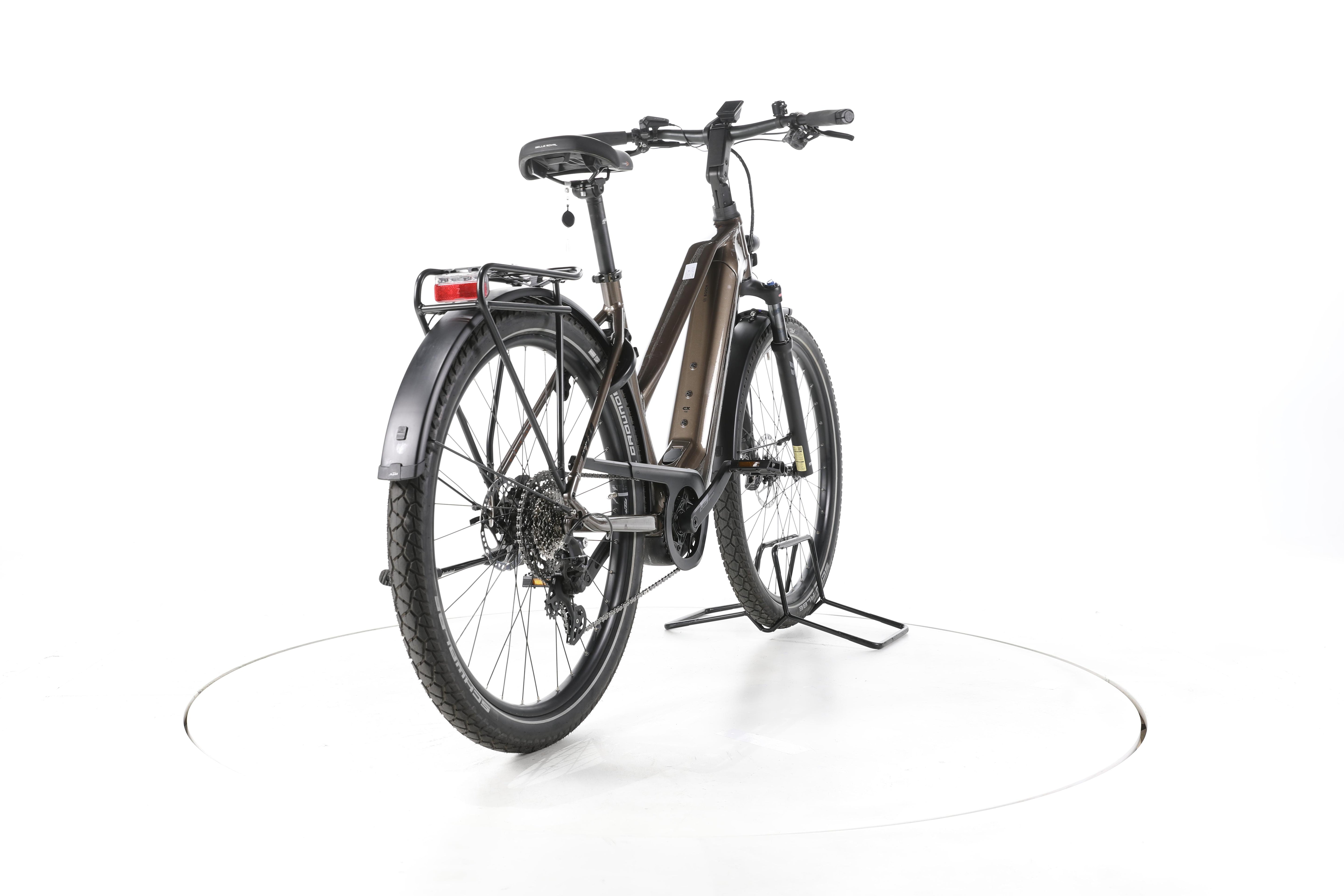 KTM Macina Gran 710 Trekking E-Bike - Image 11