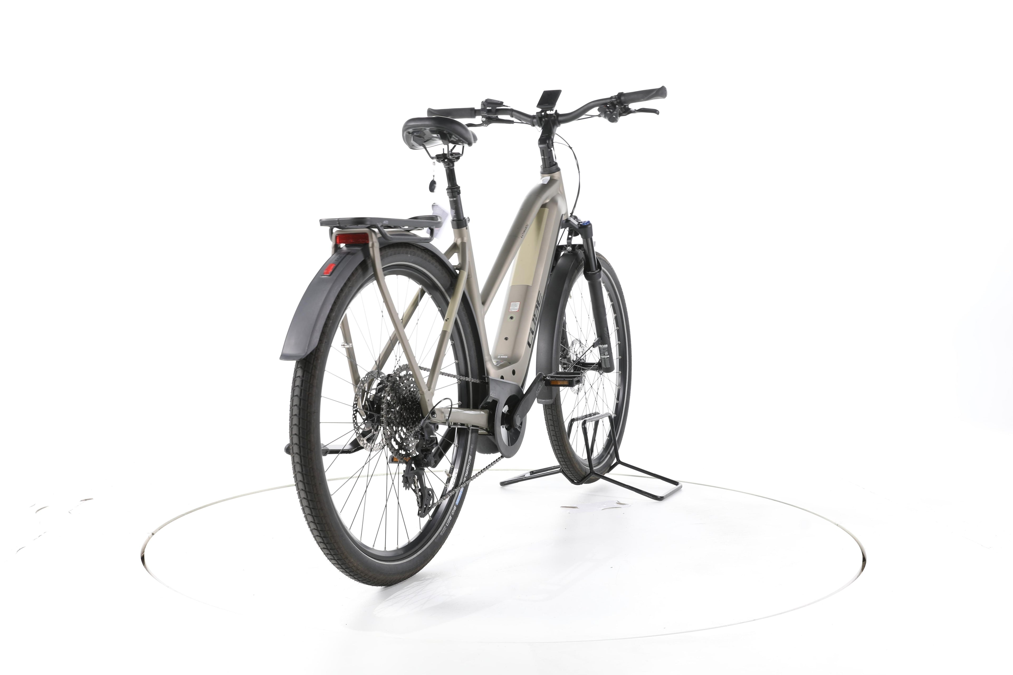 Cube Kathmandu Hybrid Pro Trekking E-Bike 2024 - Image 11