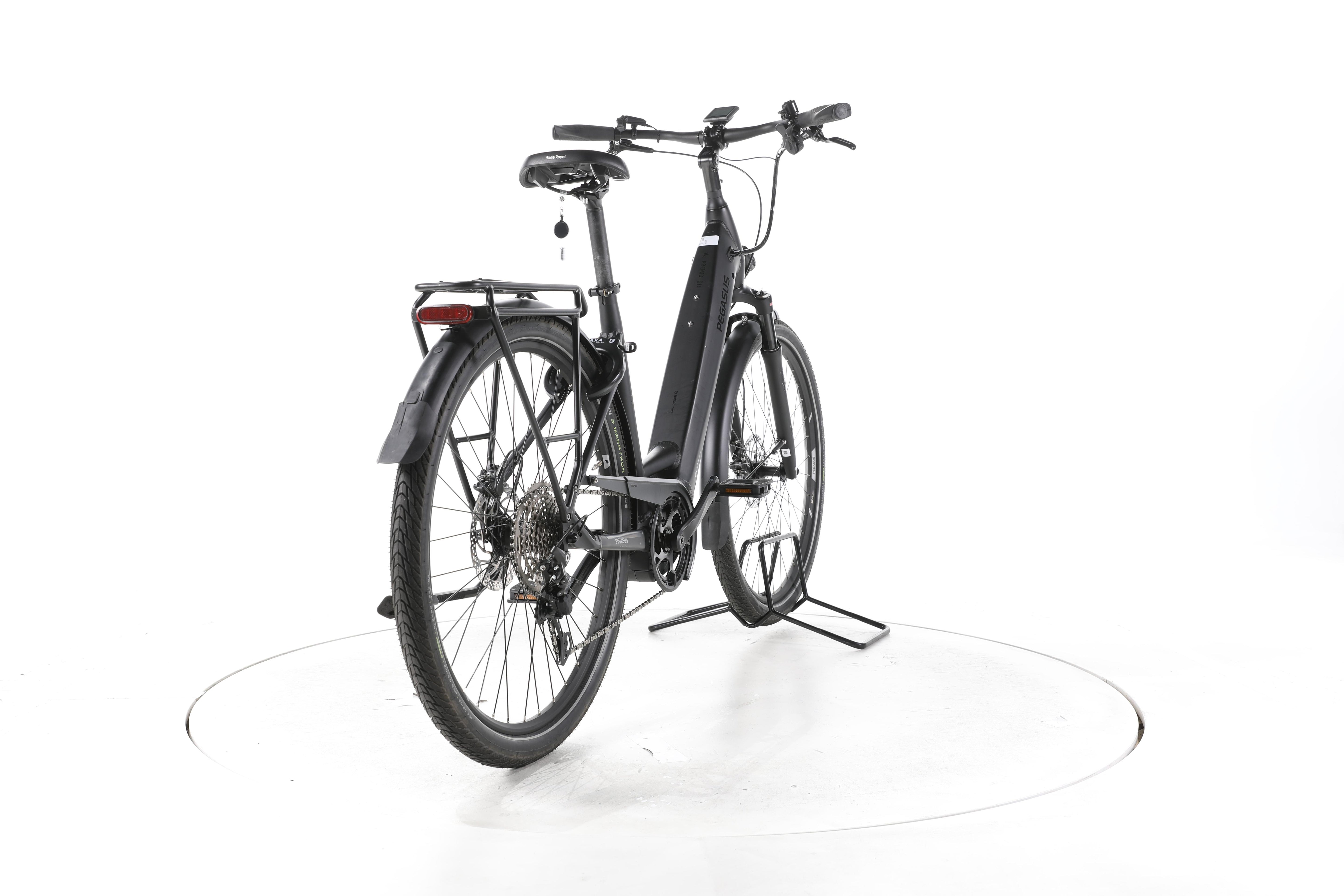 Pegasus Premio EVO Lite Trekking E-Bike Tiefeinsteiger - Image 11