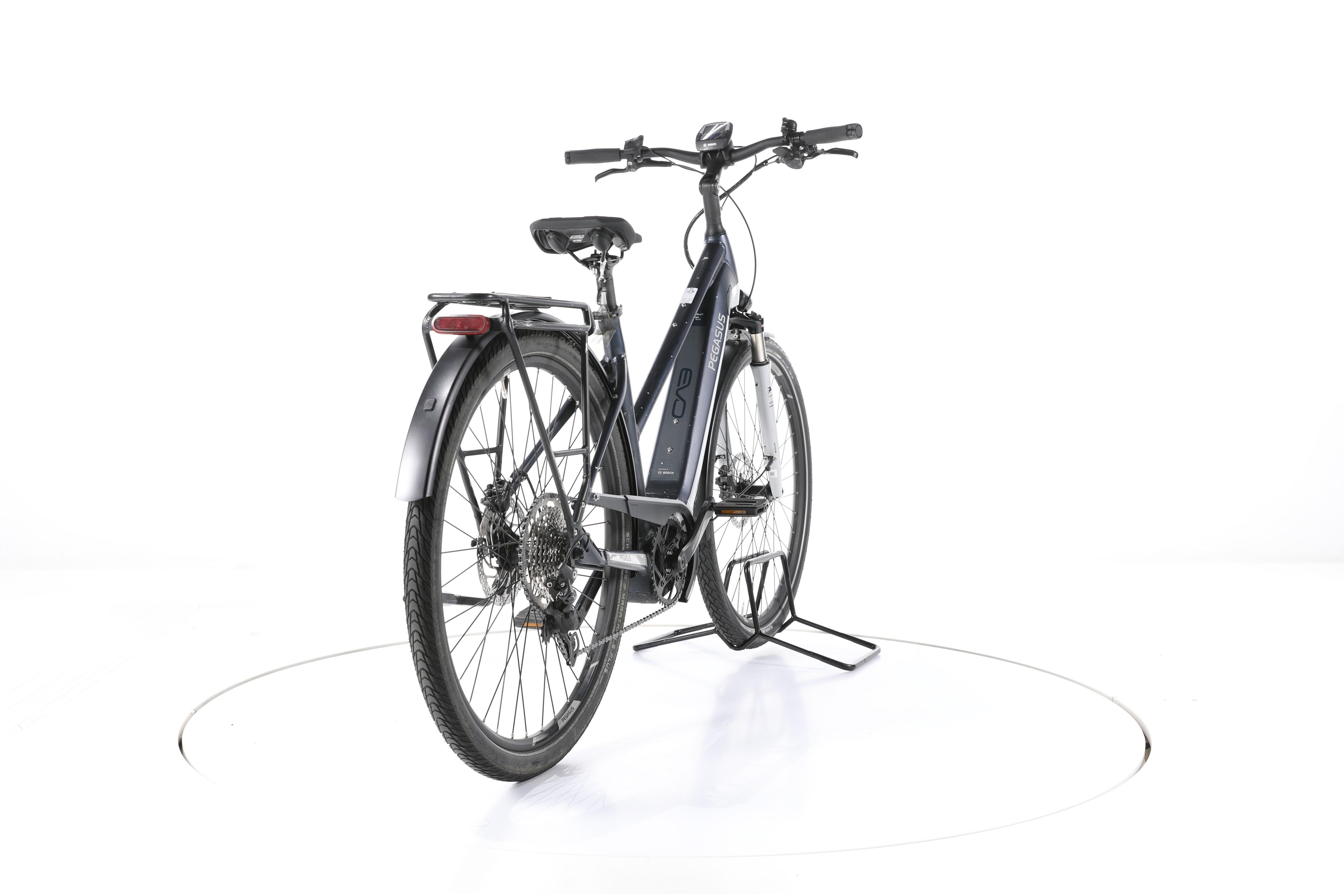 Pegasus Premio Evo 10 Lite Trekking E-Bike - Image 11