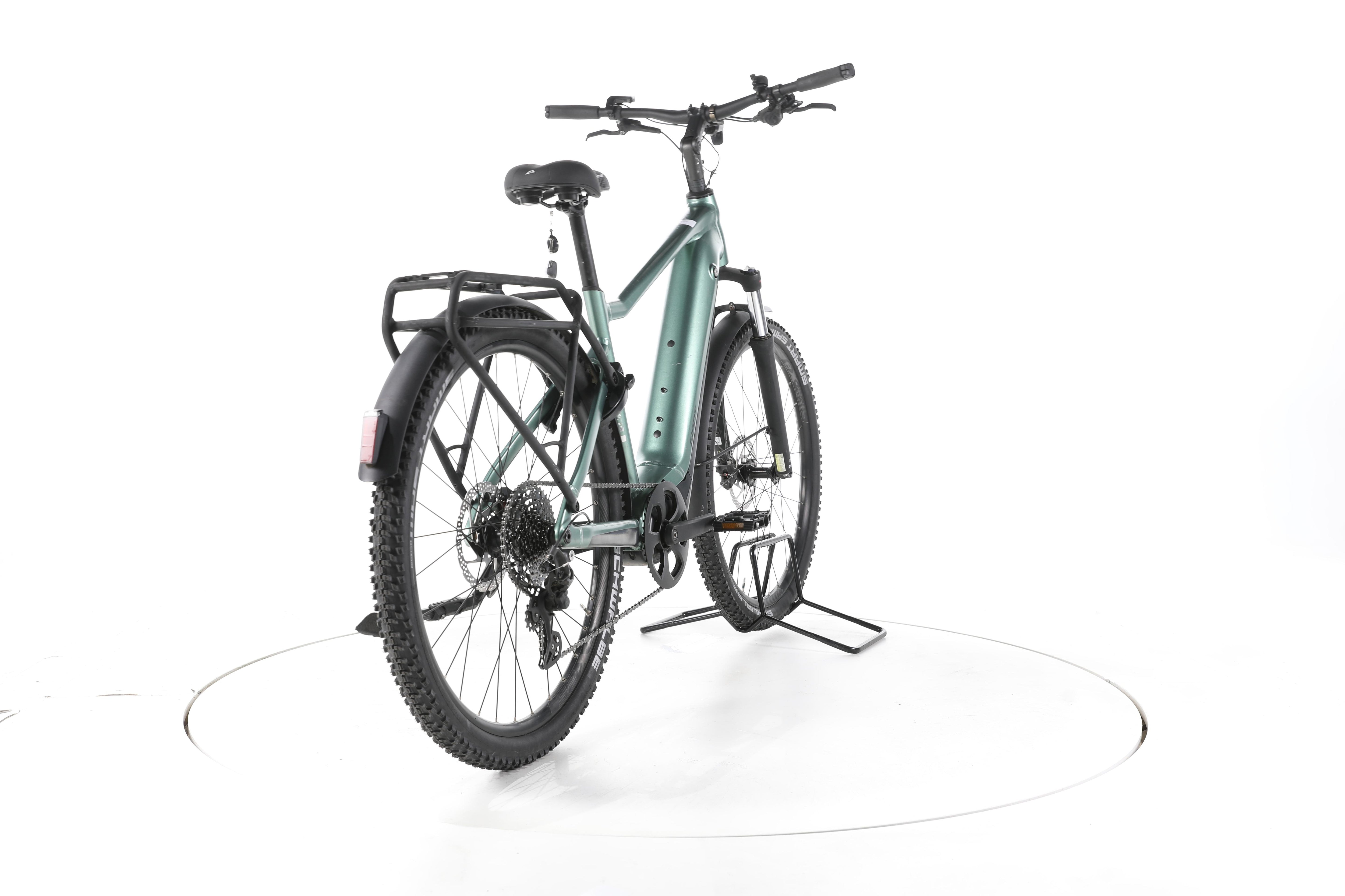 Giant Explore E+ 1 Trekking E-Bike - Image 11