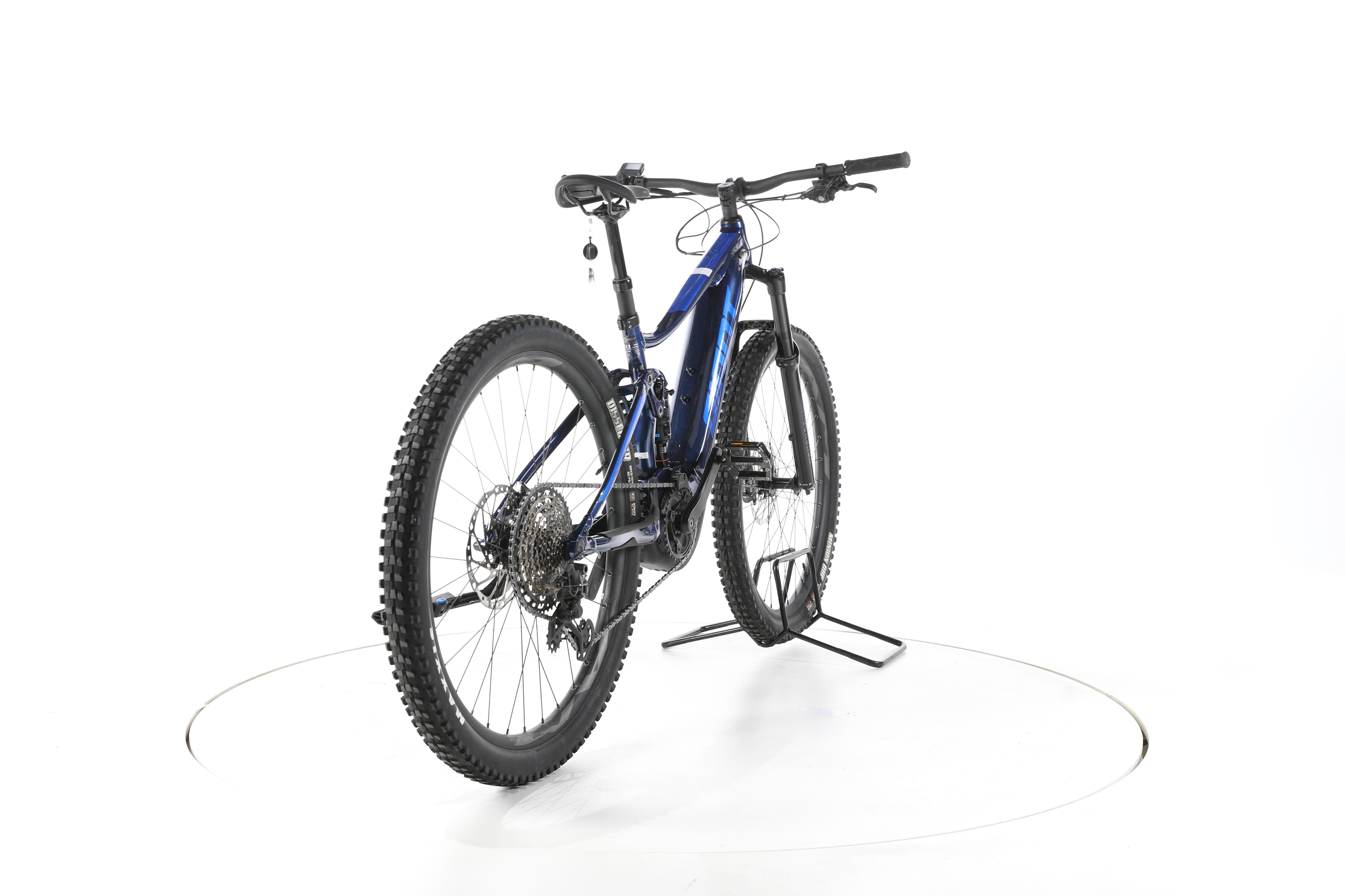 Giant Stance E+ Pro 0 Fully E-Bike - Image 11