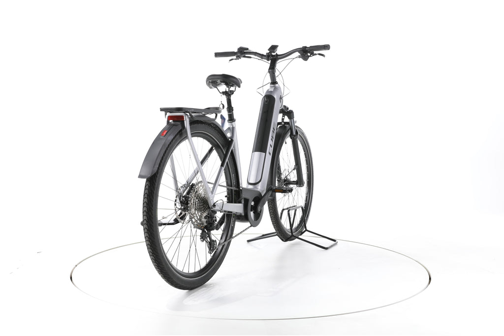 Cube Kathmandu Hybrid SLX Trekking E-Bike 2024 - Image 11