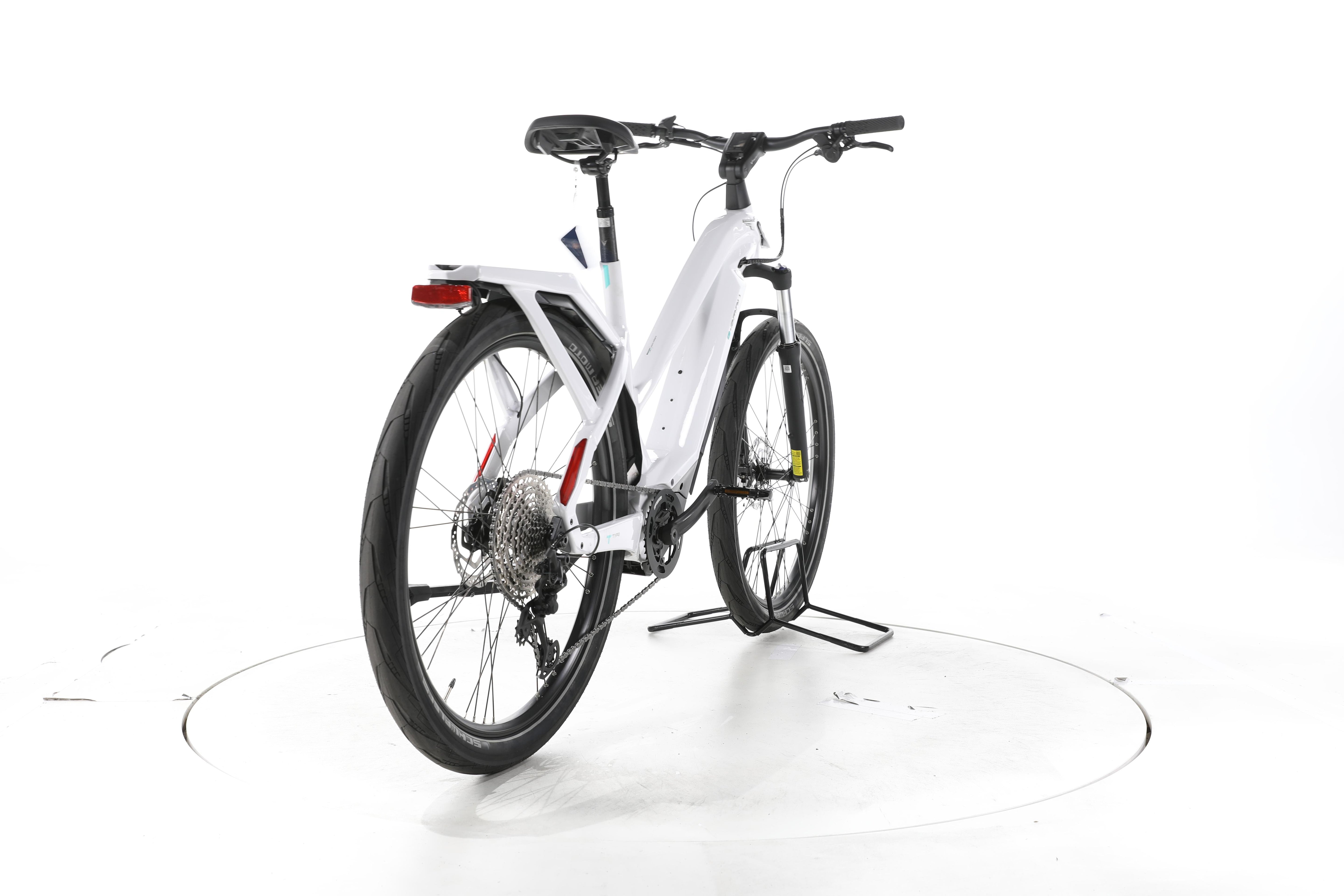 Bianchi E-Omnia T Type ST Trekking E-Bike - Image 11