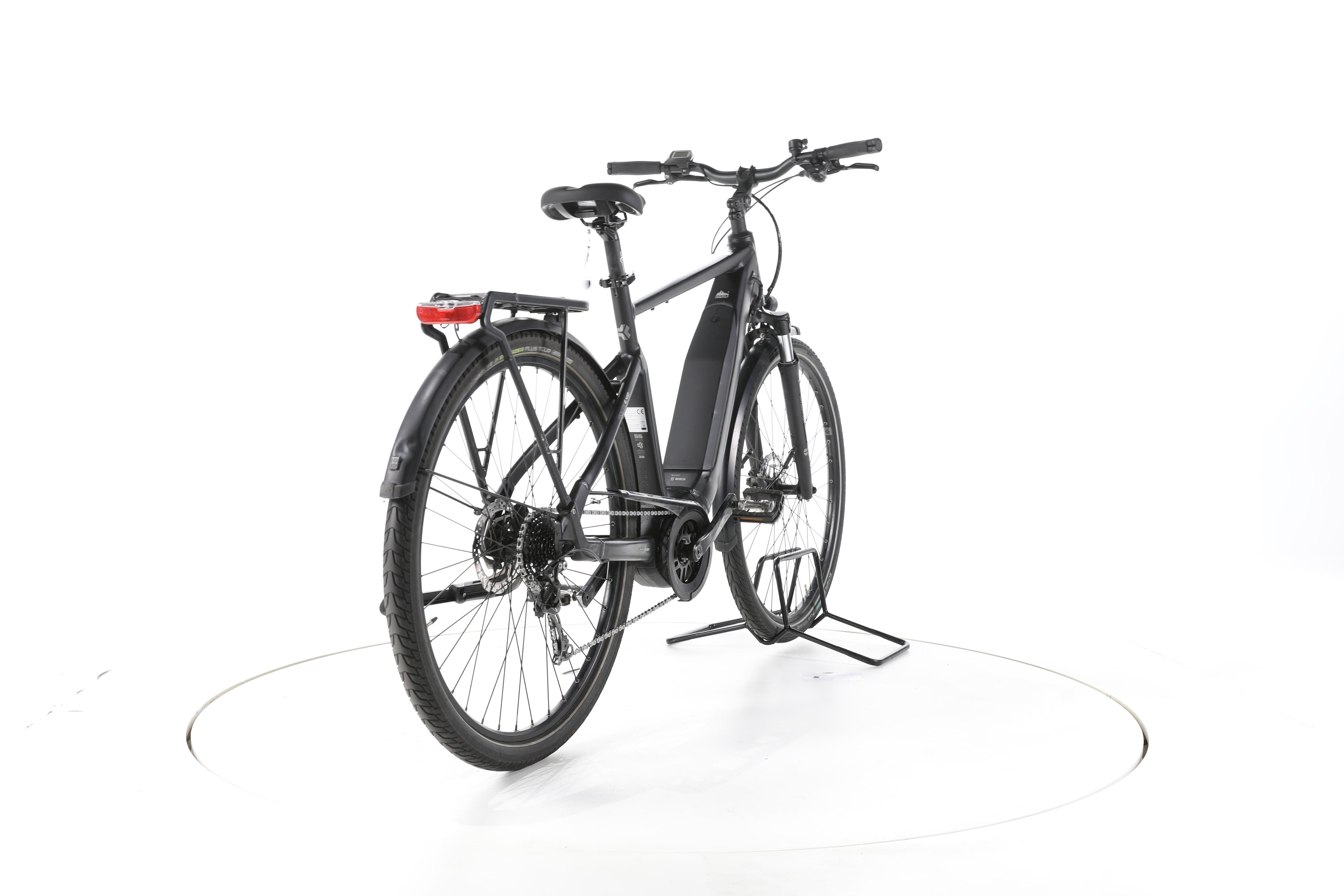 Carver Route E.410 Trekking E-Bike - Image 11