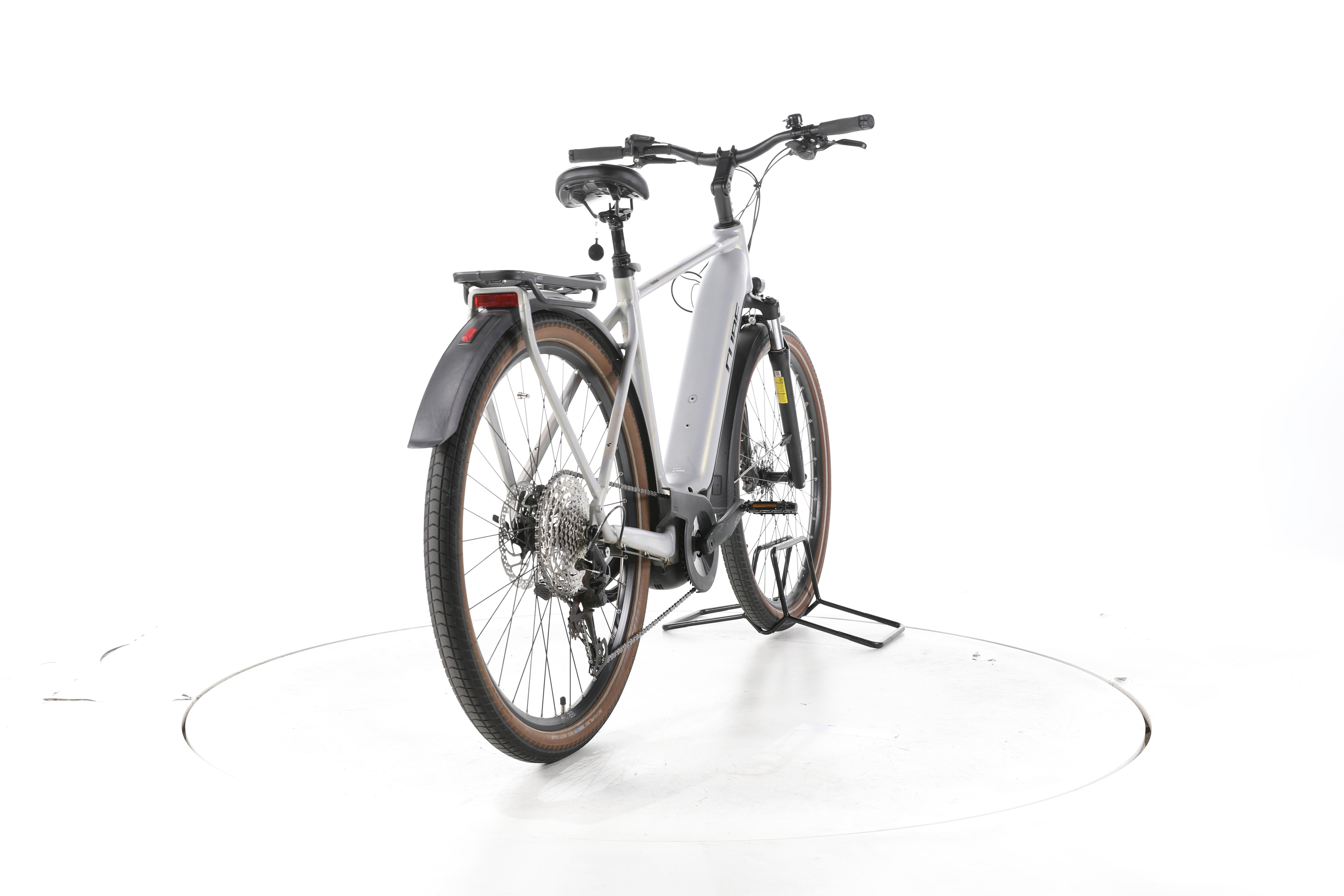 Cube Touring Hybrid Pro Trekking E-Bike - Image 11