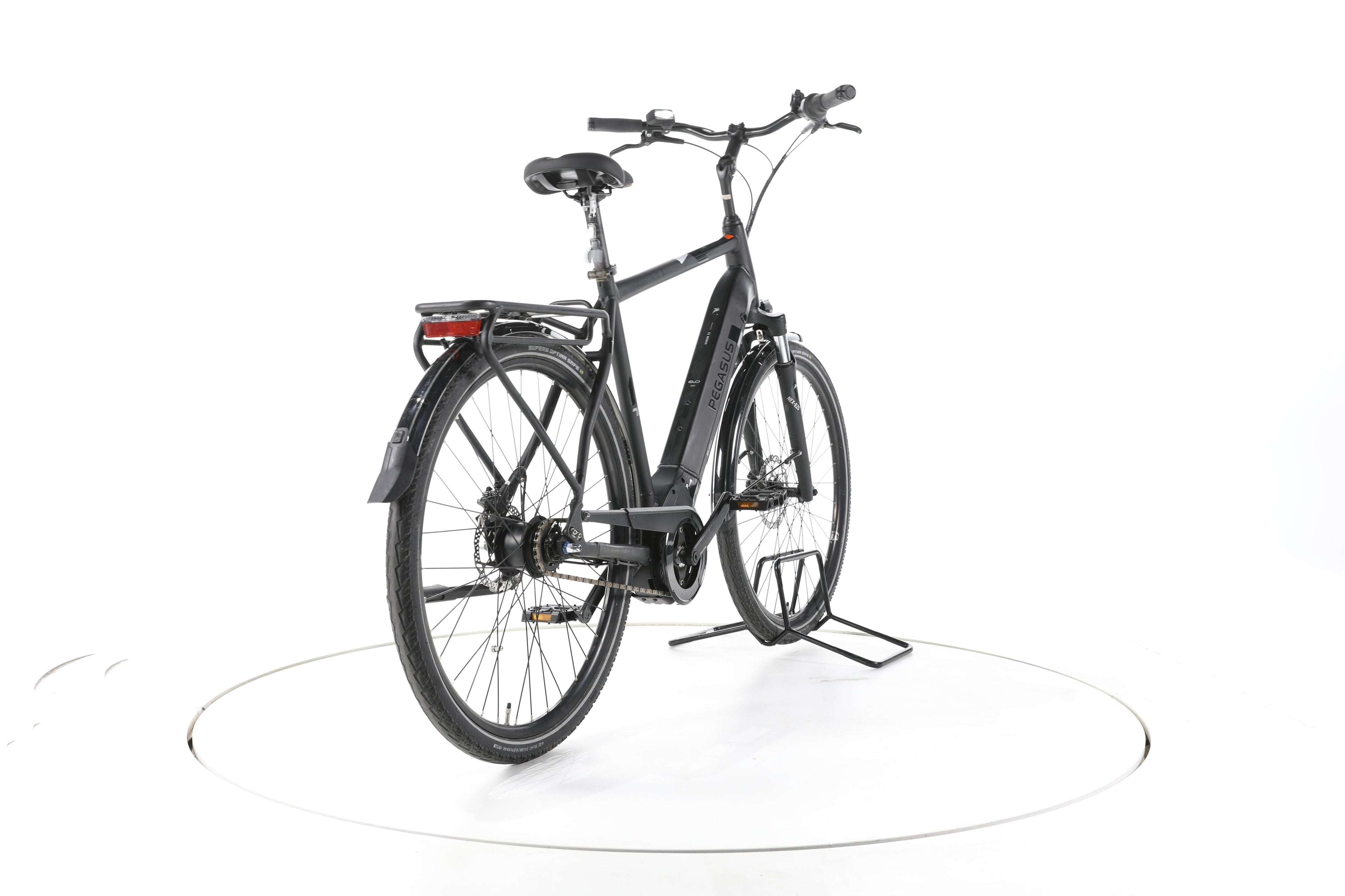 Pegasus Solero Evo 8F LT City E-Bike - Image 11