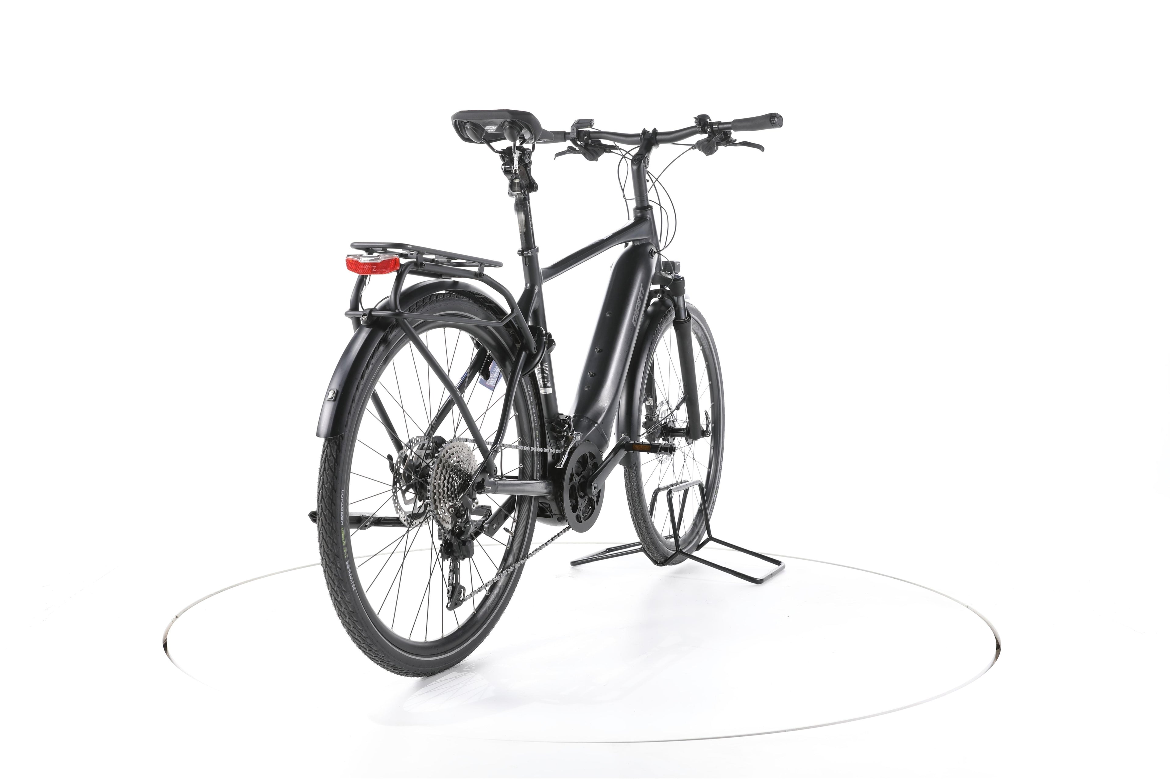 Giant Explore E+ 1 Trekking E-Bike - Image 11