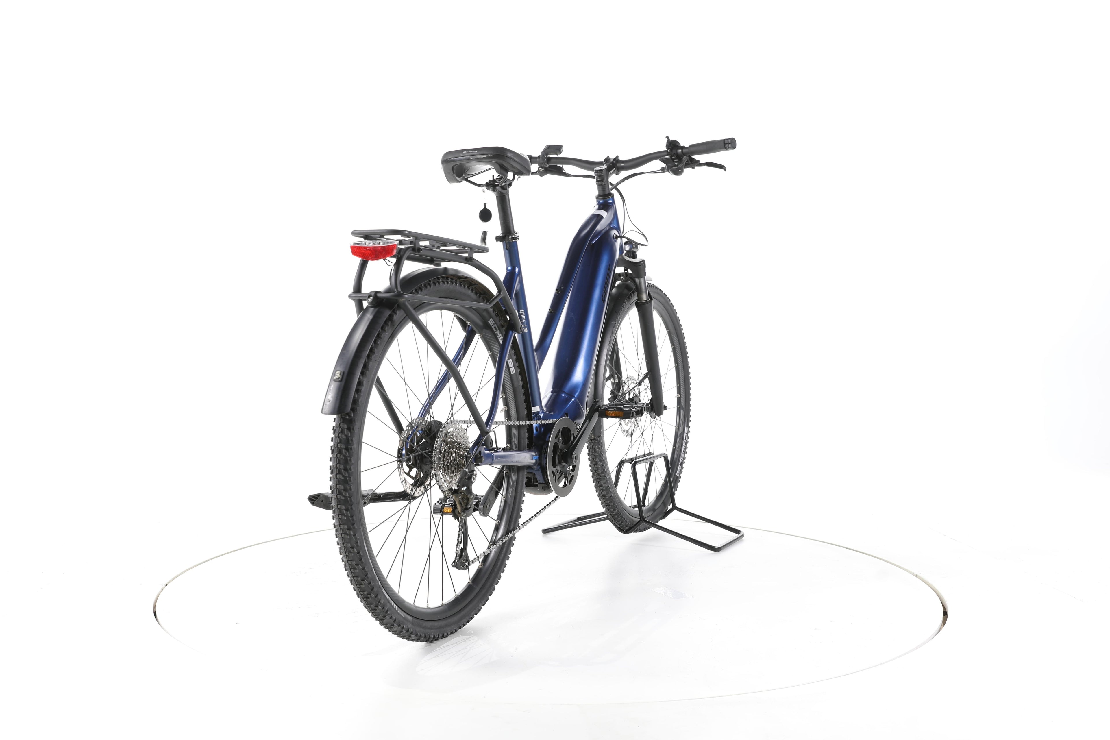 Giant Explore E+2 STA Trekking E-Bike - Image 11