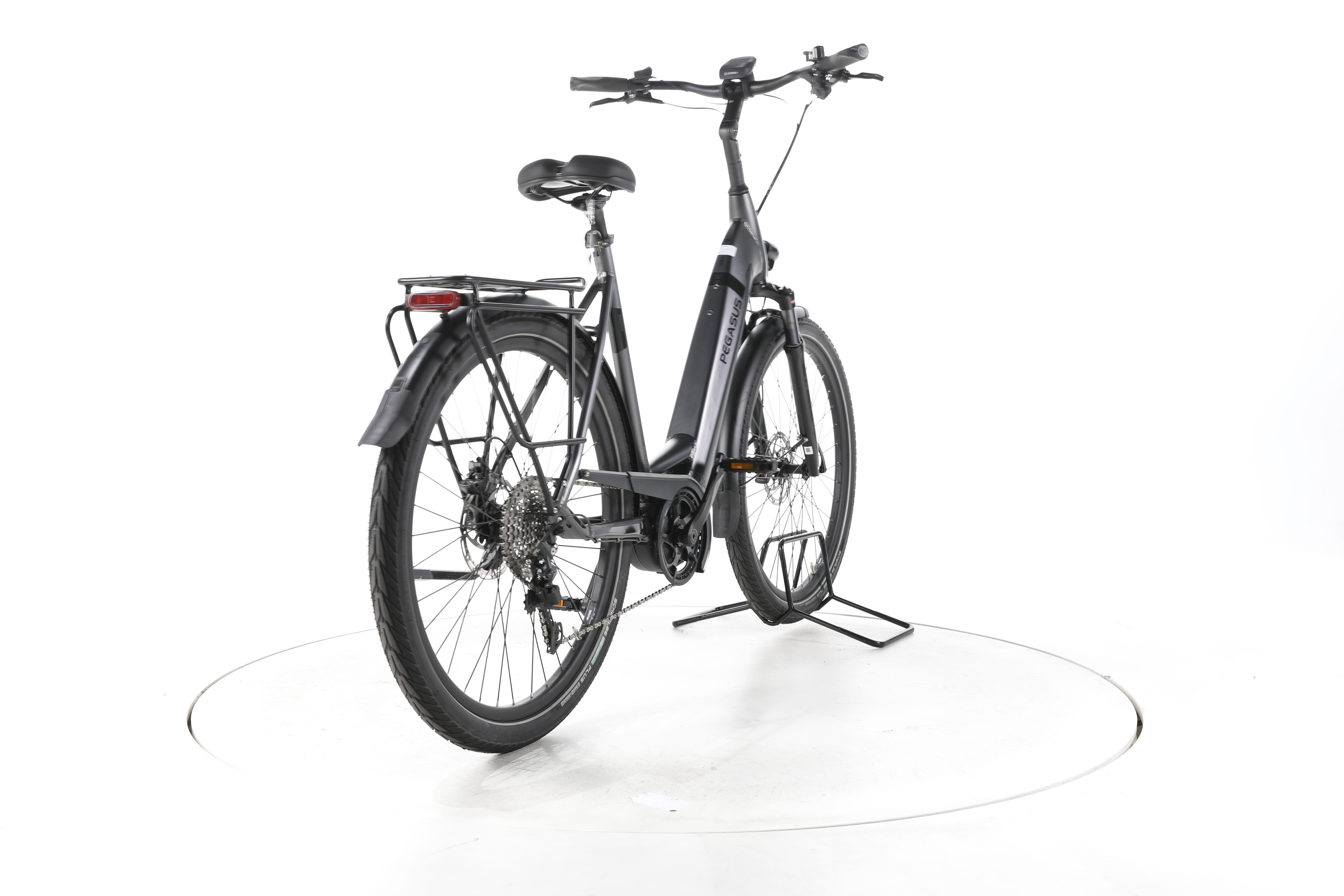 Pegasus Strong EVO 10 Trekking E-Bike Tiefeinsteiger - Image 11