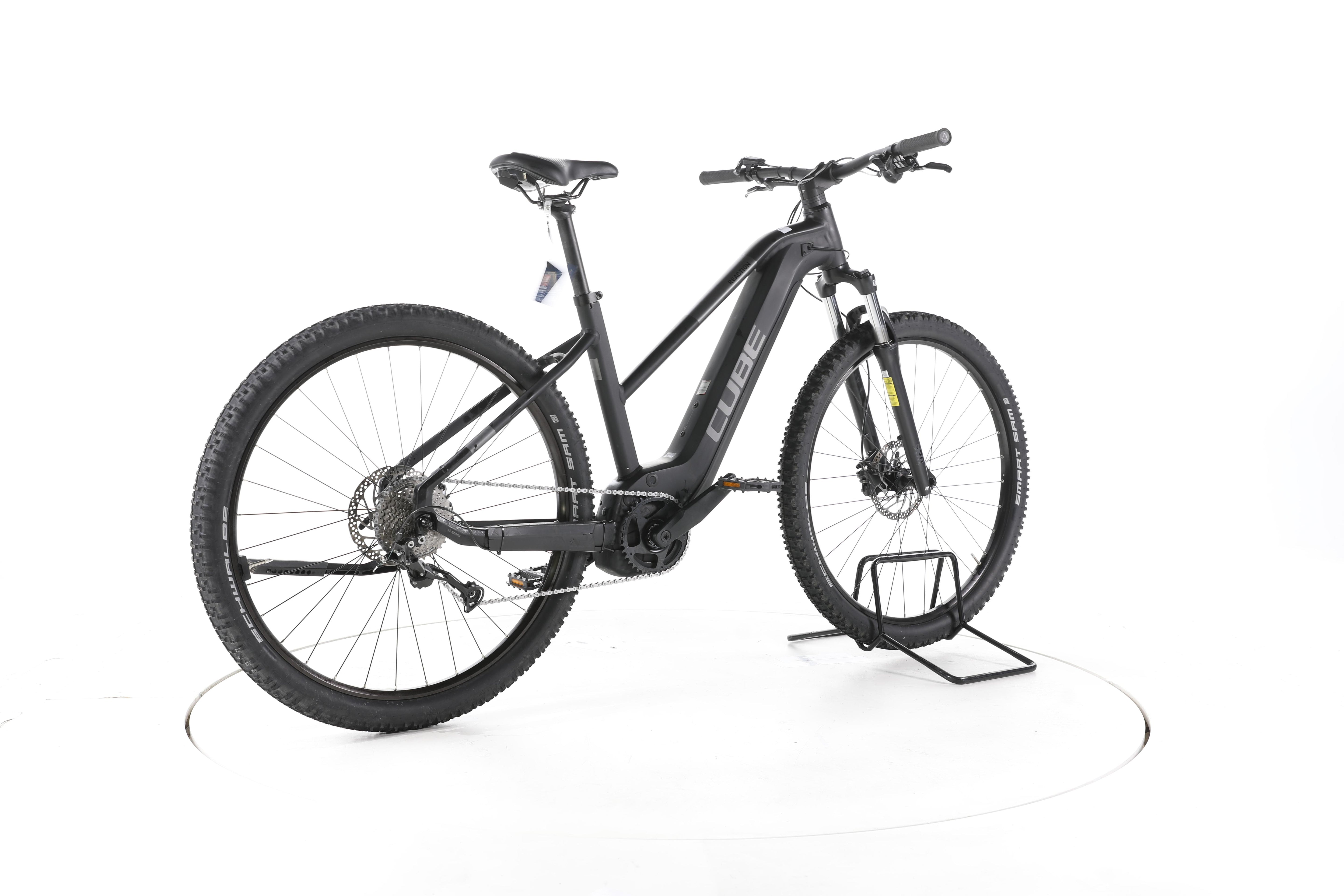 Cube Reaction Hybrid Performance Trekking E-Bike - Image 12