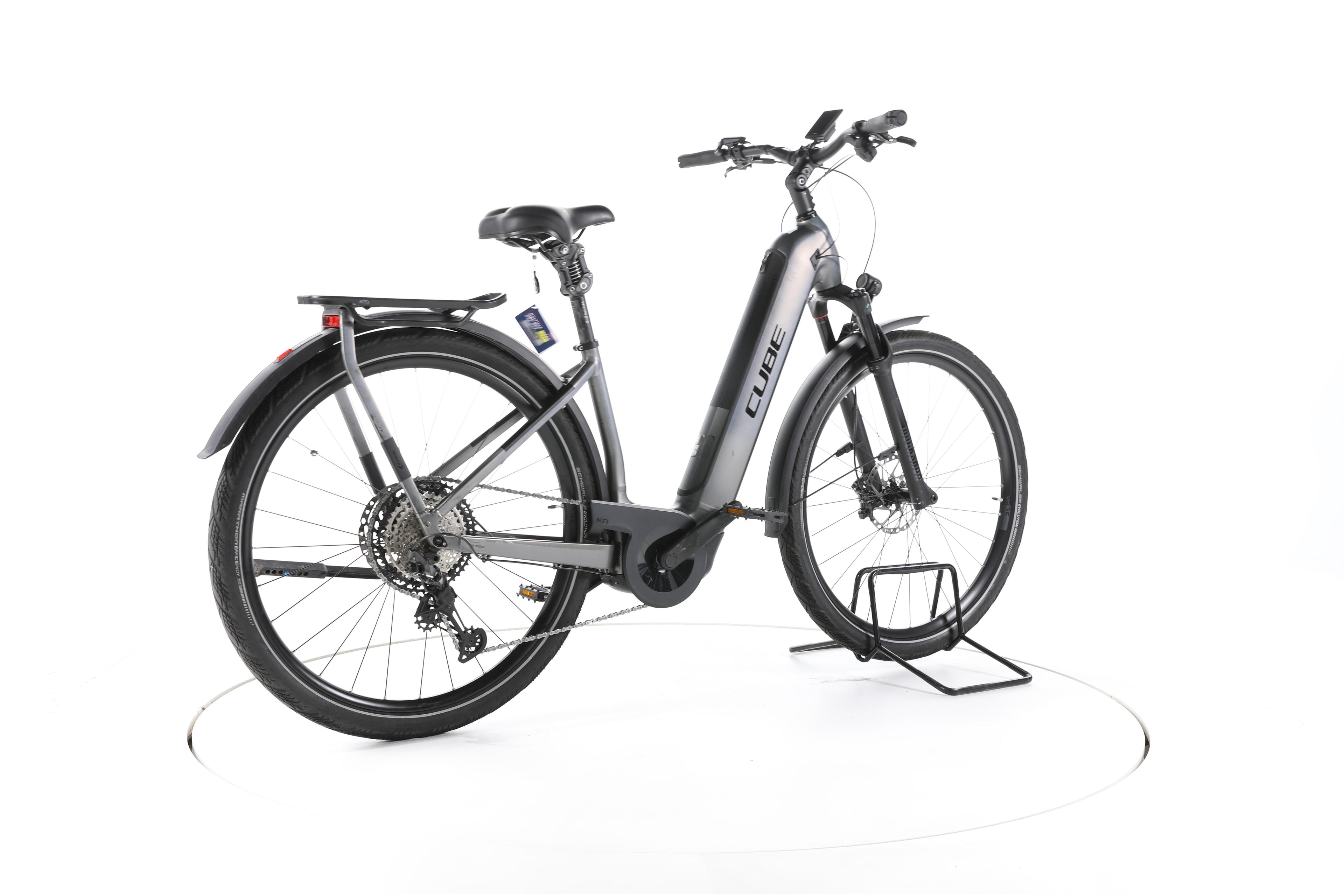Cube Kathmandu Hybrid SLT Trekking E-Bike Tiefeinsteiger 2024 - Image 12