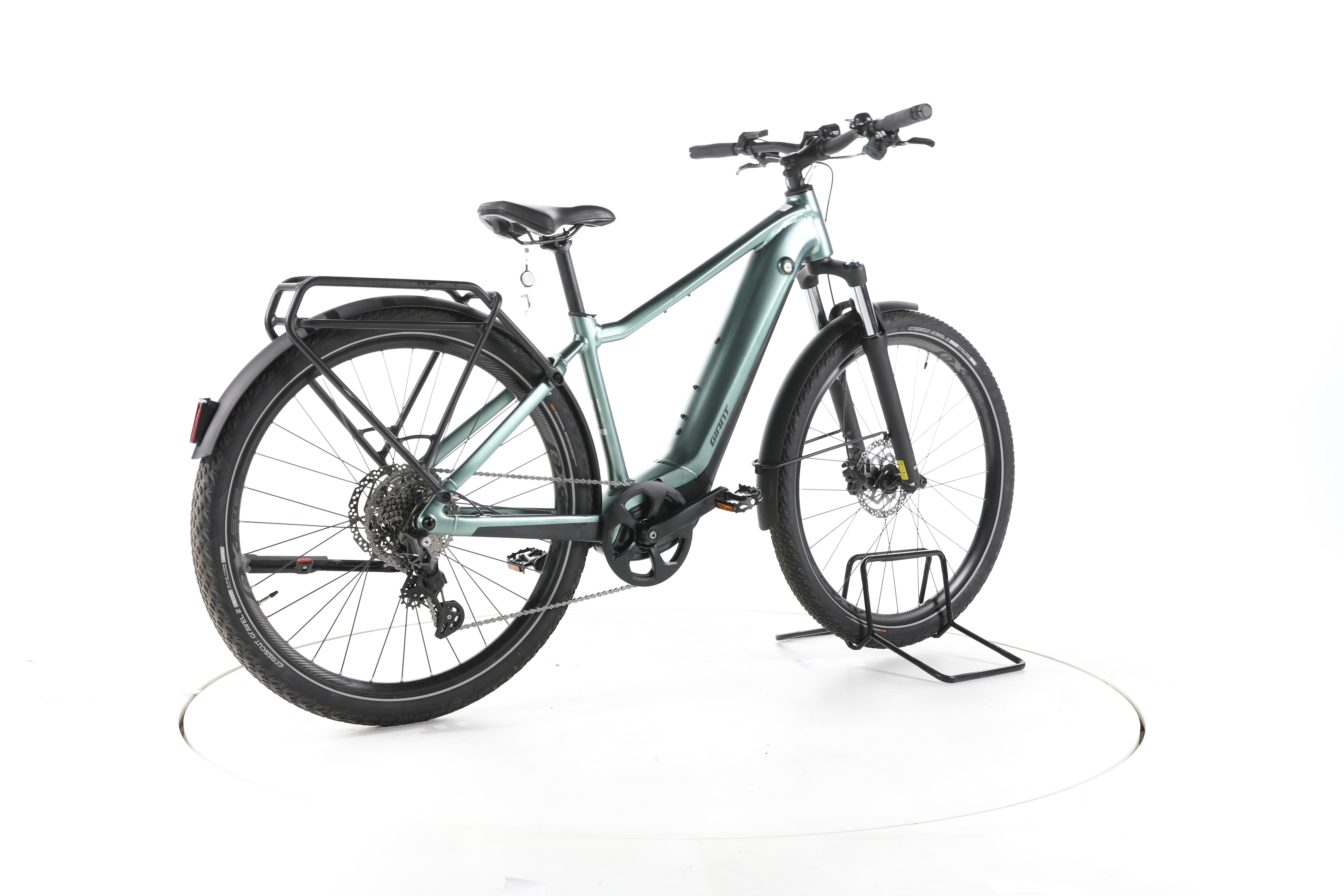 Giant Explore E+ 1 Trekking E-Bike - Image 12