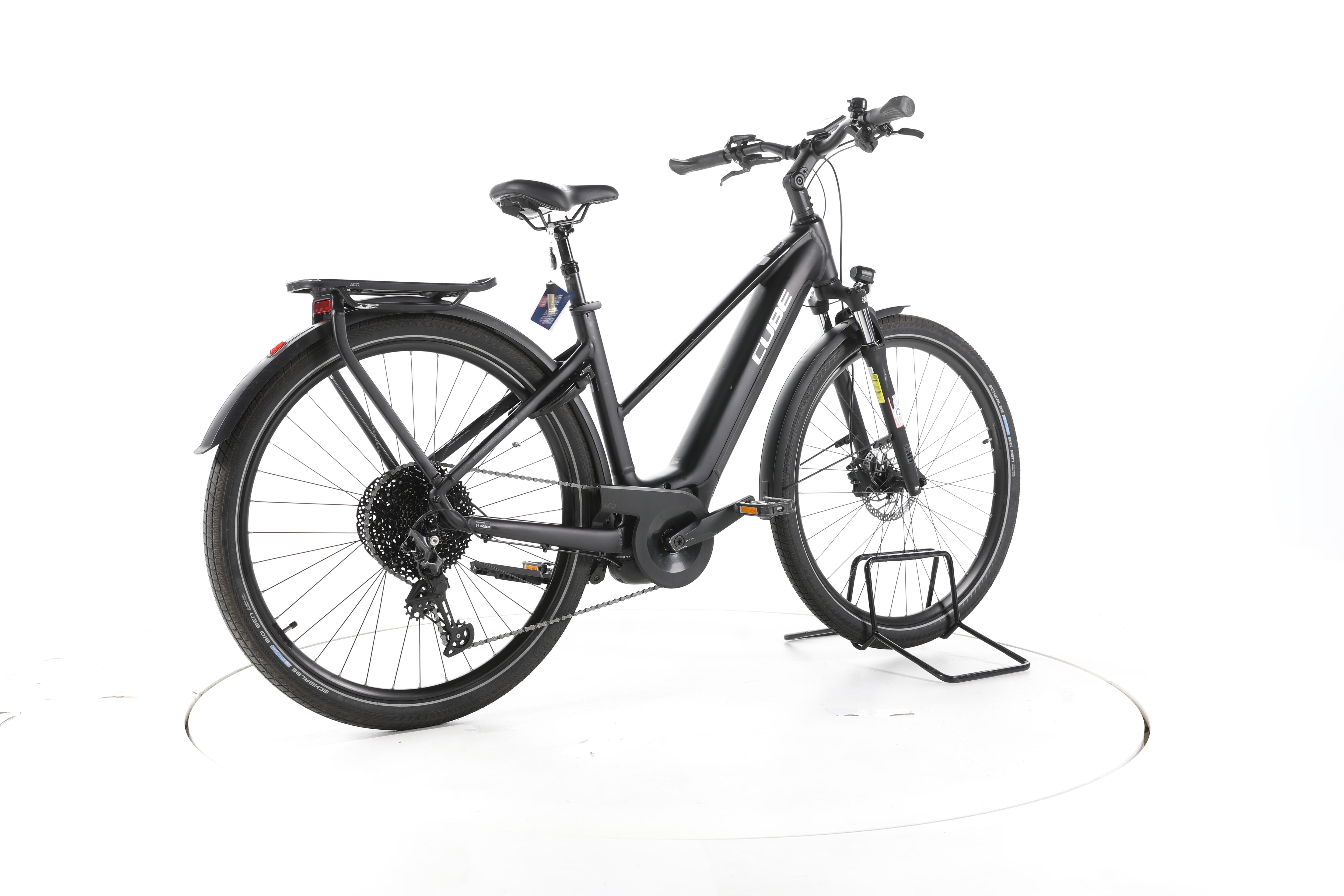 Cube Touring Hybrid Pro Trekking E-Bike - Image 12