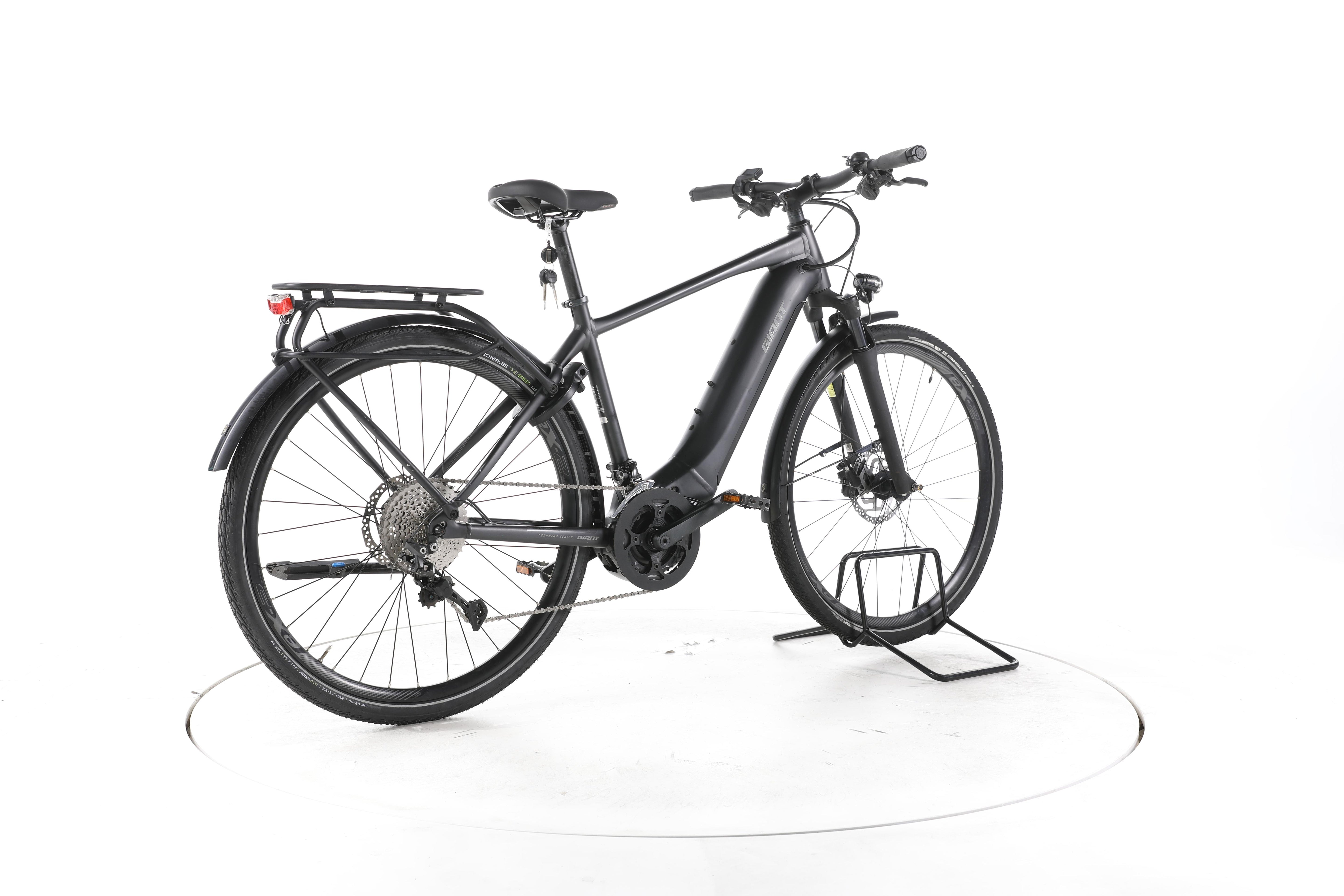 Giant Explore E+ Pro 1 Trekking E-Bike - Image 12