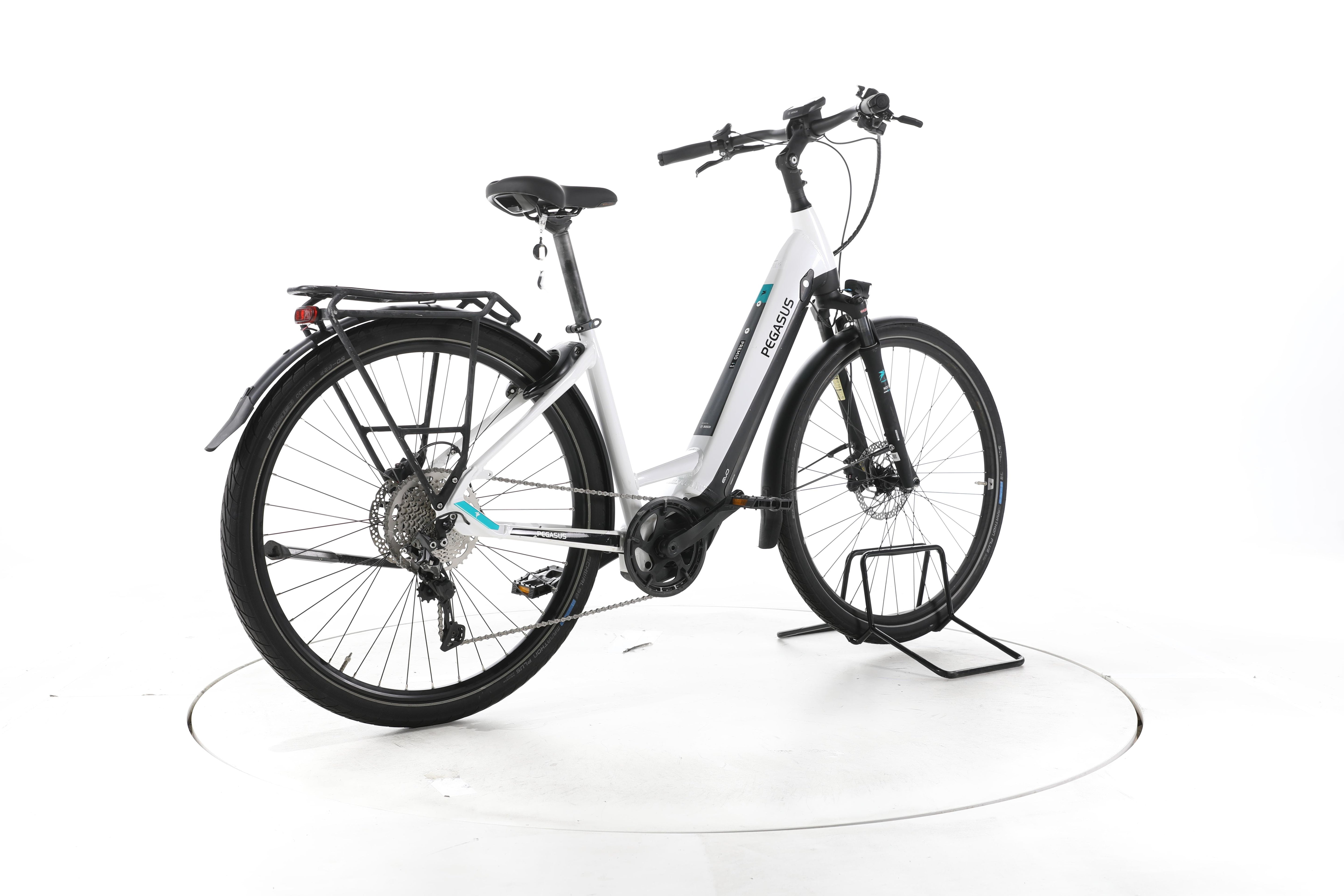 Pegasus Premio Evo Lite Trekking E-Bike Tiefeinsteiger - Image 12