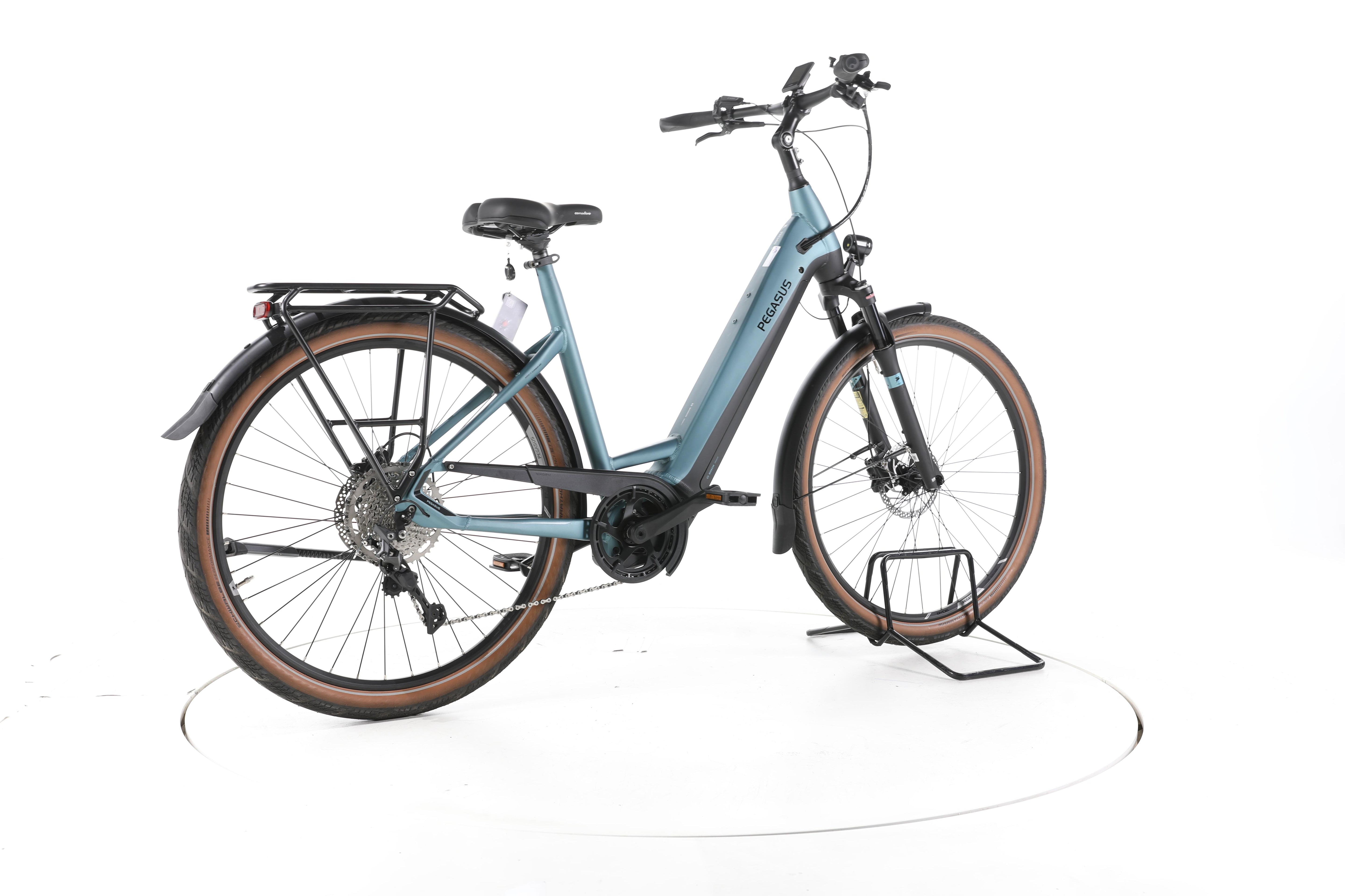 Pegasus Premio EVO Lite Trekking E-Bike Tiefeinsteiger - Image 12