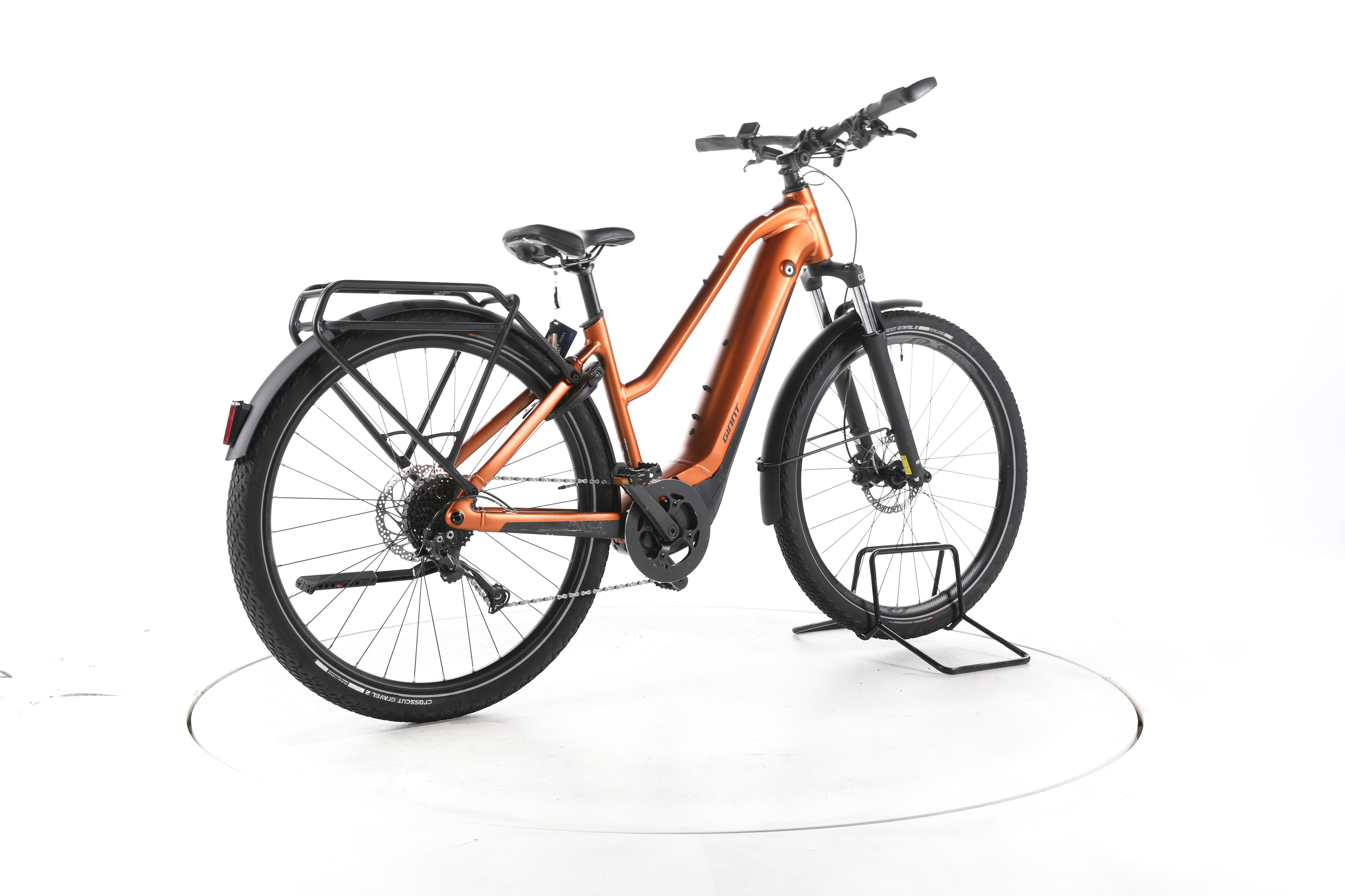 Giant Explore E+ 2 Trekking E-Bike - Image 12